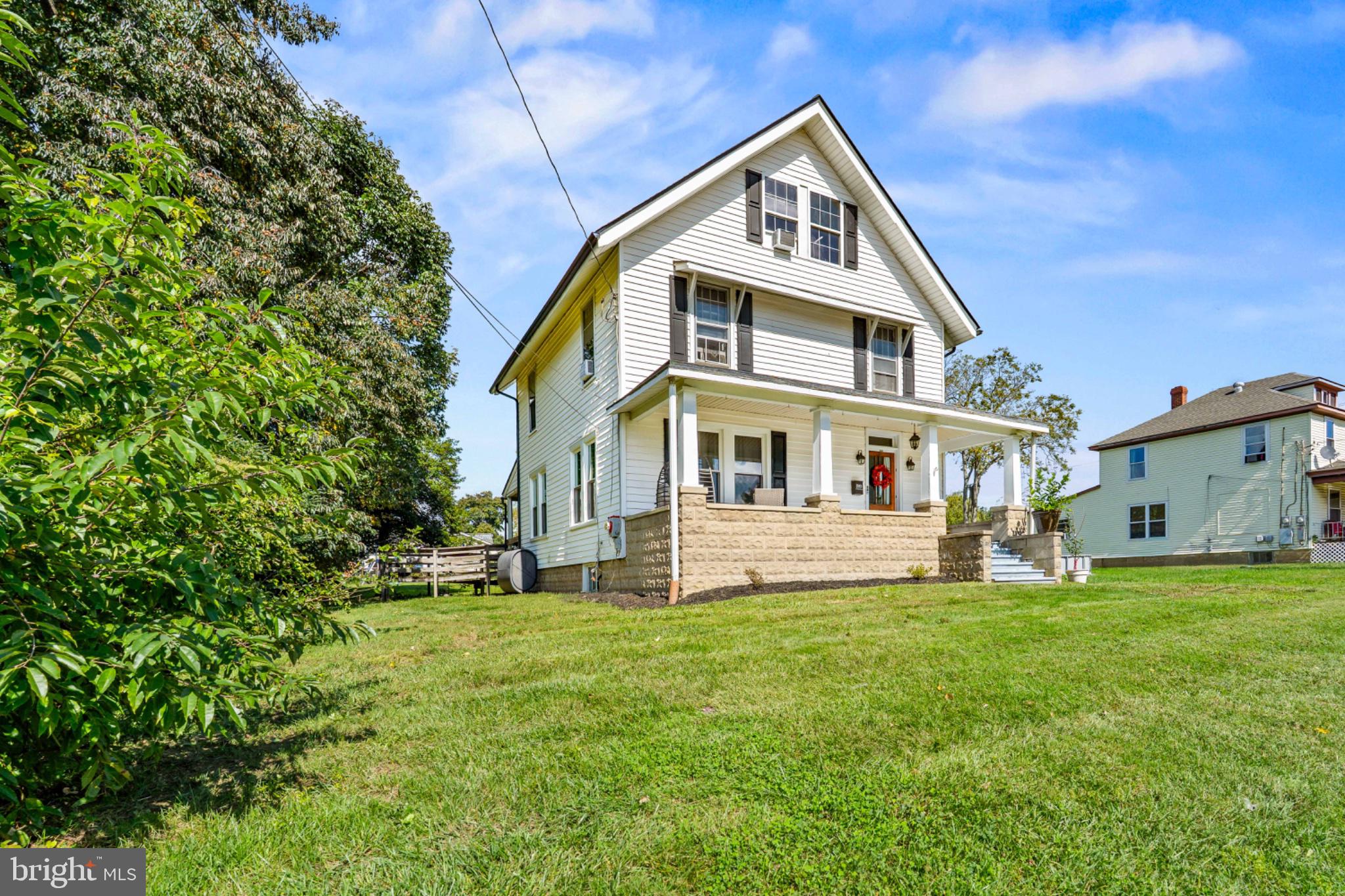 319 E CECIL AVENUE E