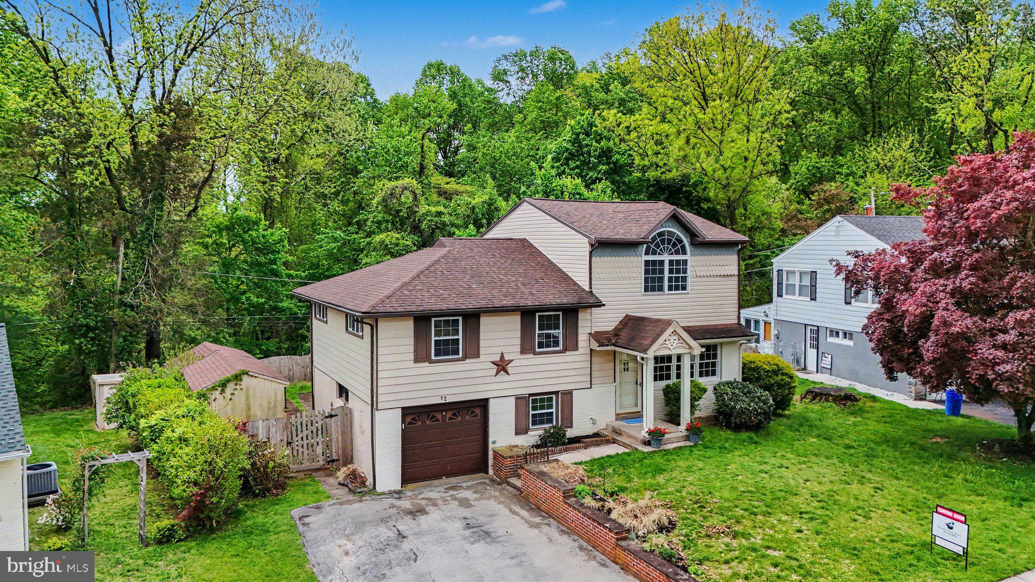 LAWRENCE PARK - Residential