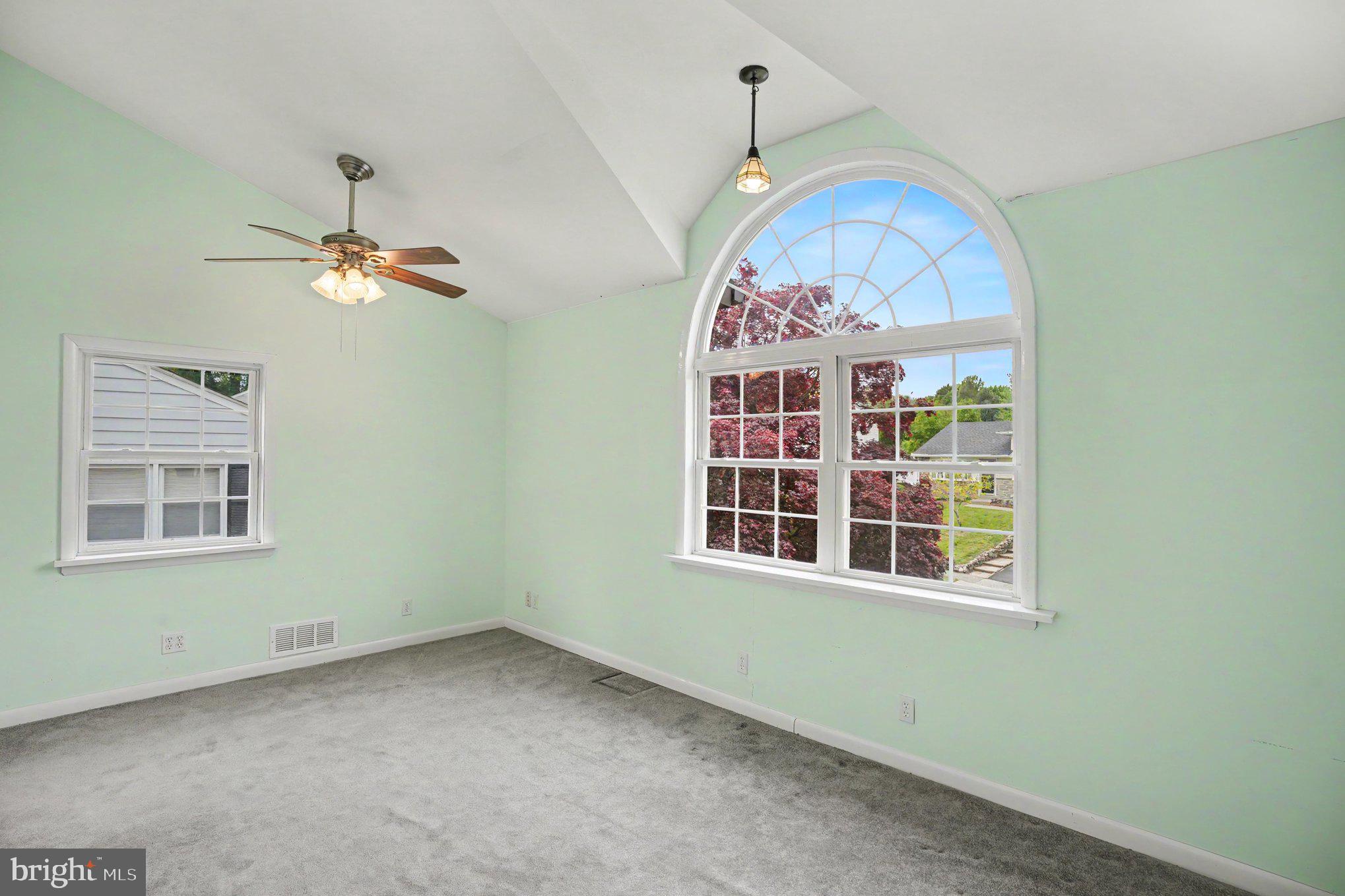 LAWRENCE PARK - Residential
