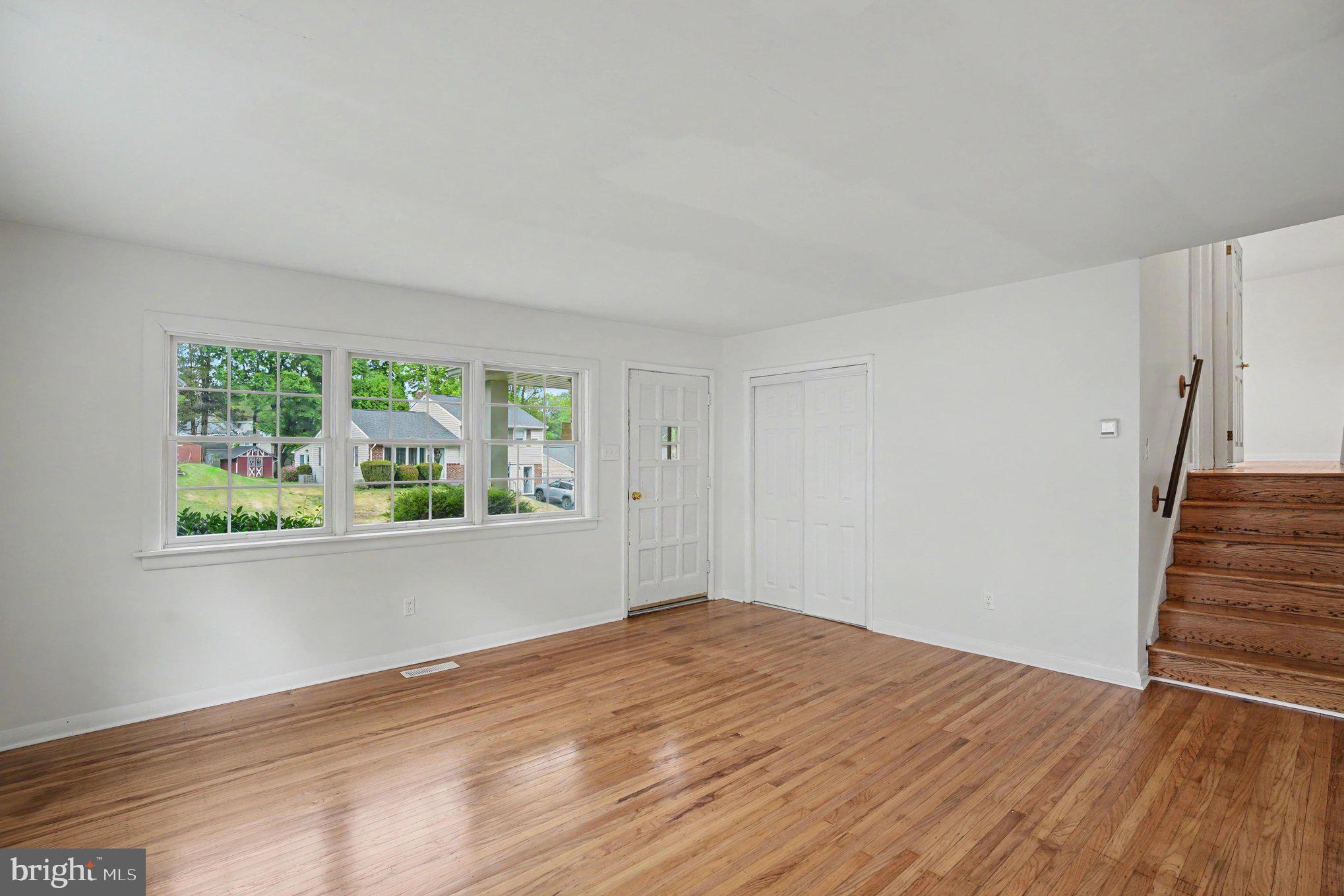 LAWRENCE PARK - Residential