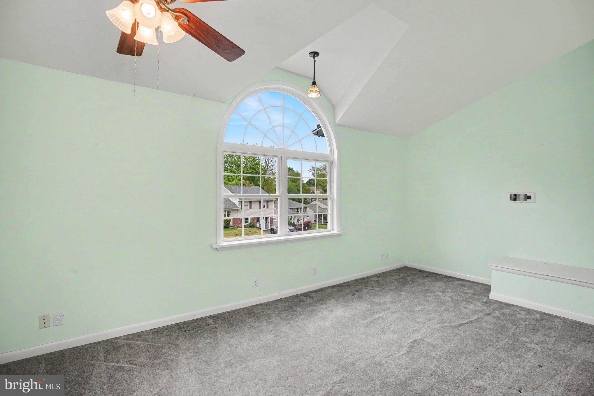 LAWRENCE PARK - Residential