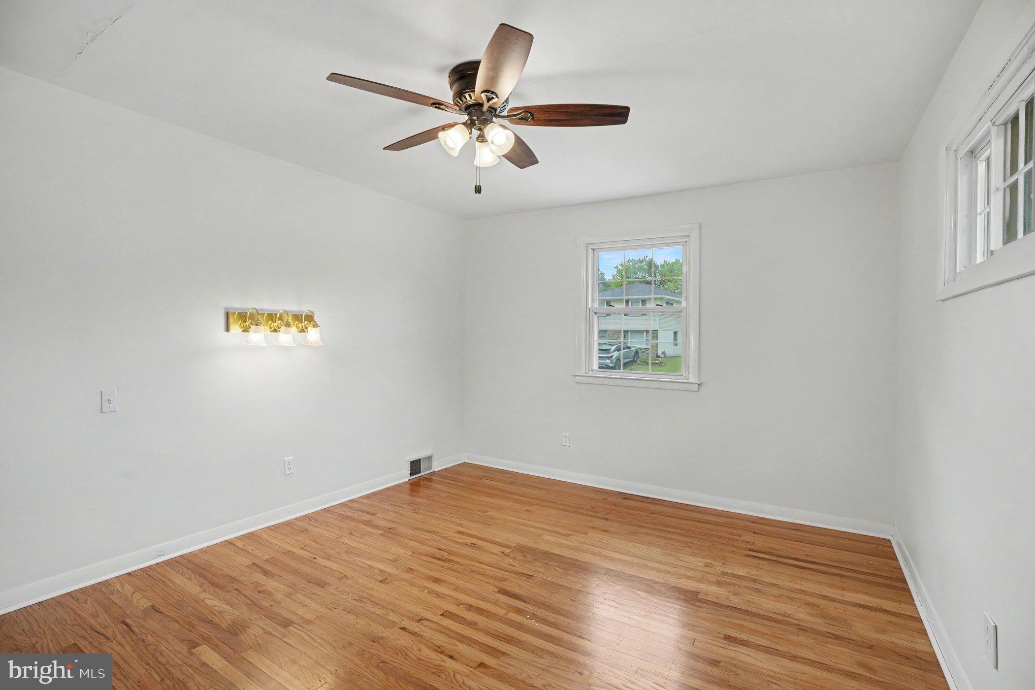 LAWRENCE PARK - Residential