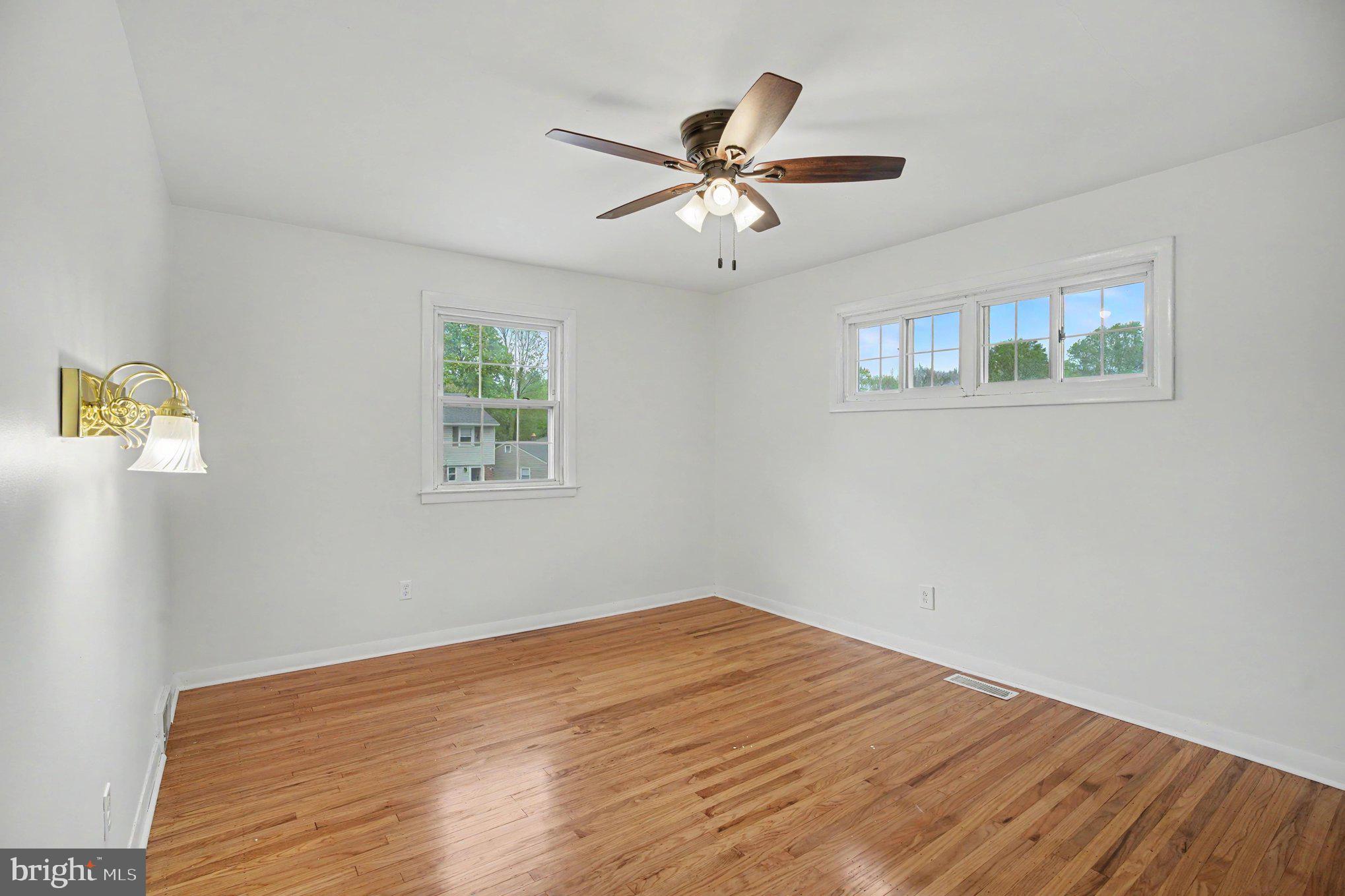 LAWRENCE PARK - Residential