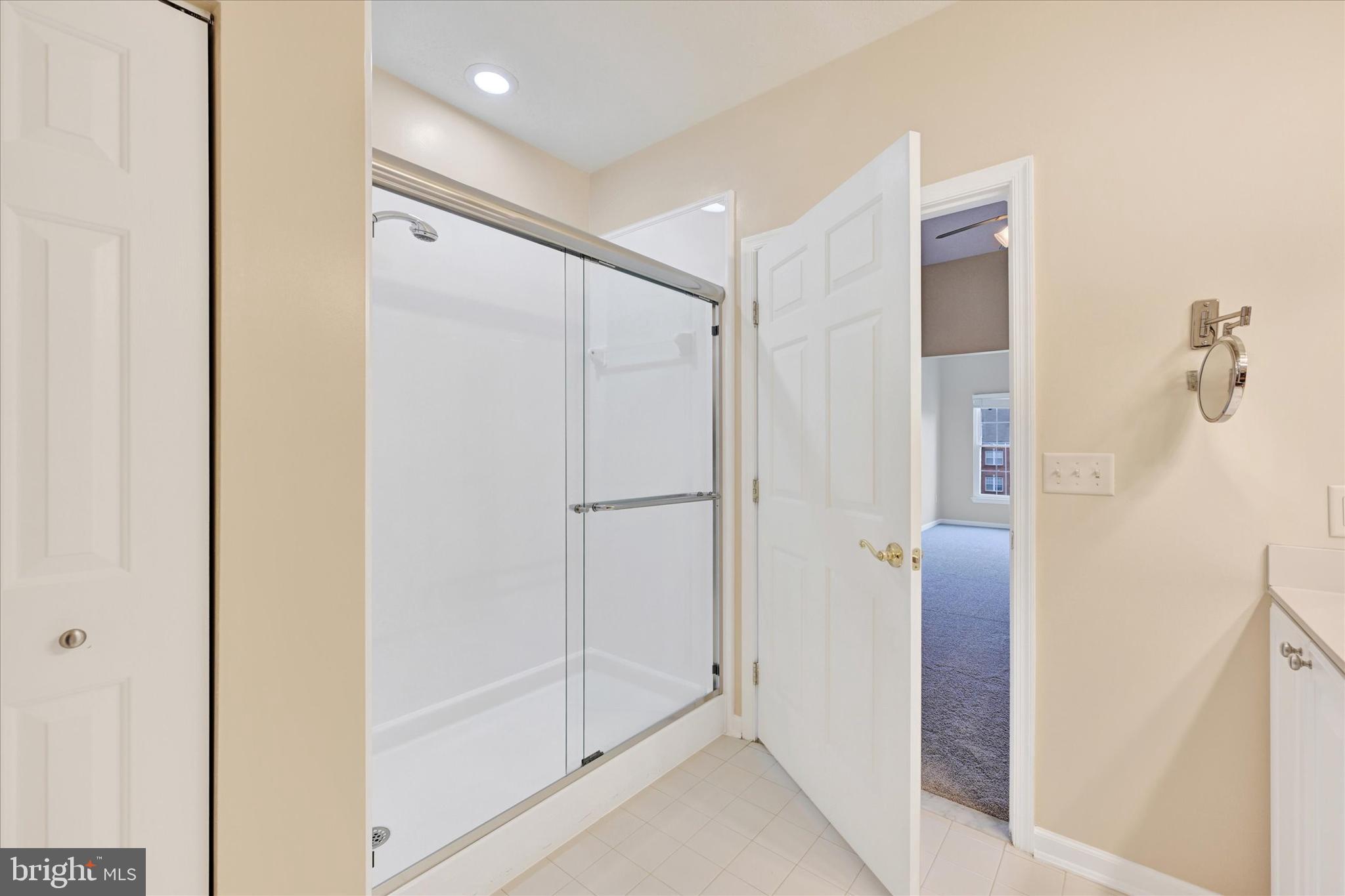 WINDSOR AT PERRY HALL FARMS - Residential