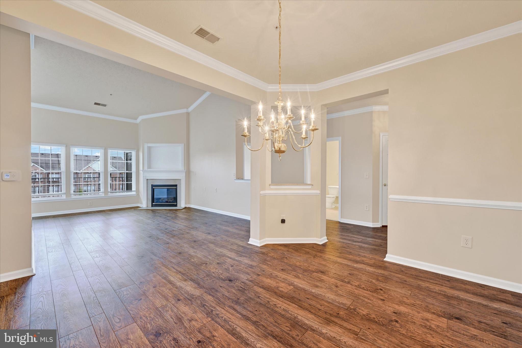 WINDSOR AT PERRY HALL FARMS - Residential