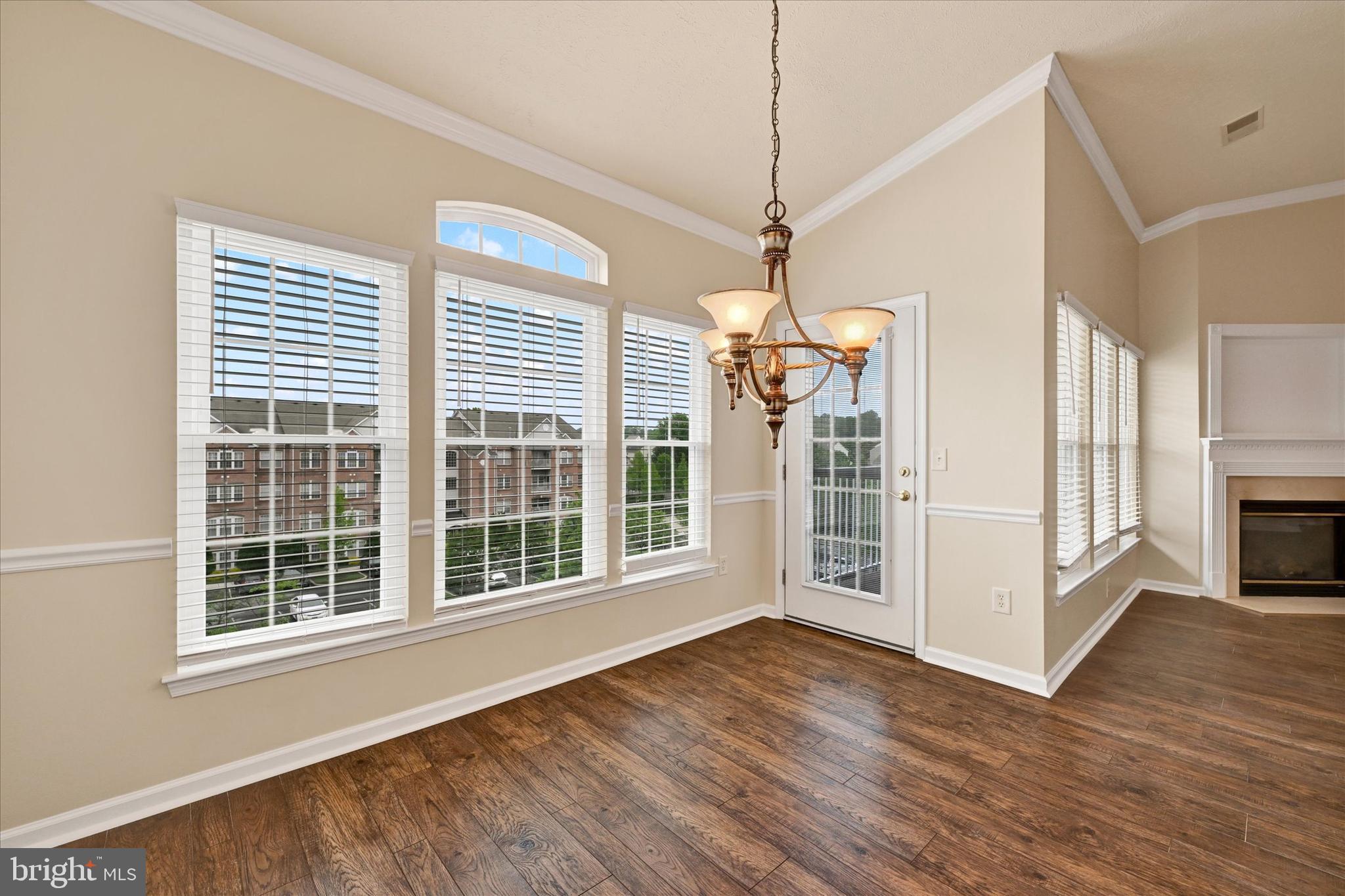 WINDSOR AT PERRY HALL FARMS - Residential