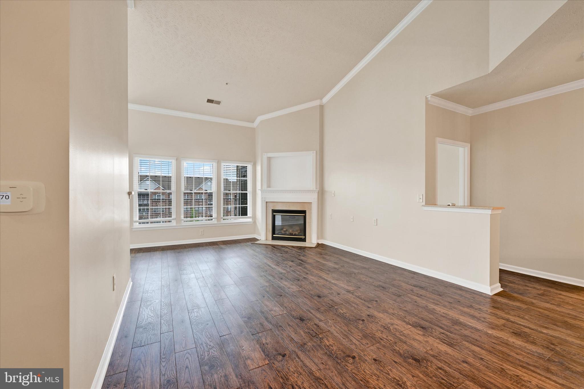 WINDSOR AT PERRY HALL FARMS - Residential