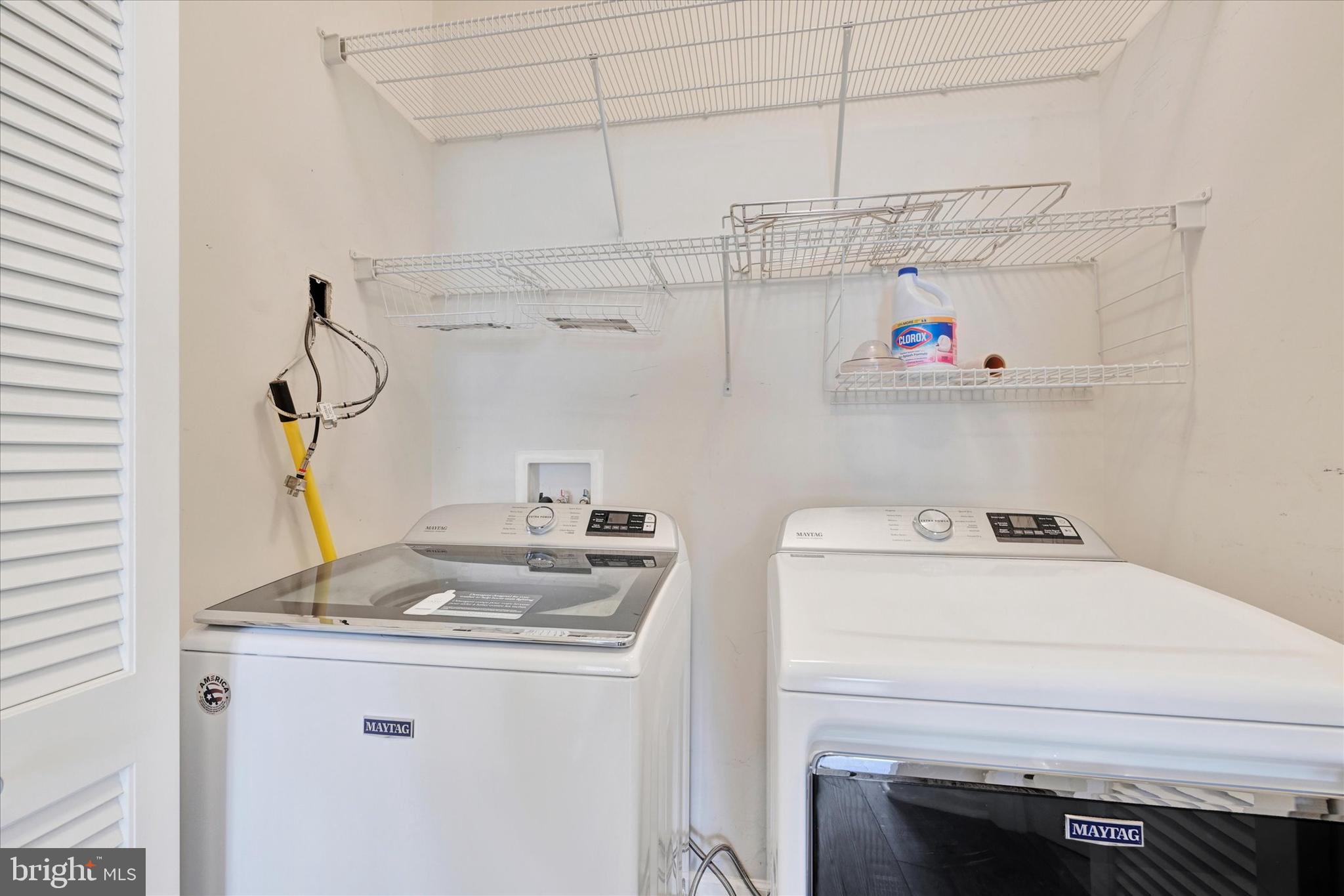 WINDSOR AT PERRY HALL FARMS - Residential