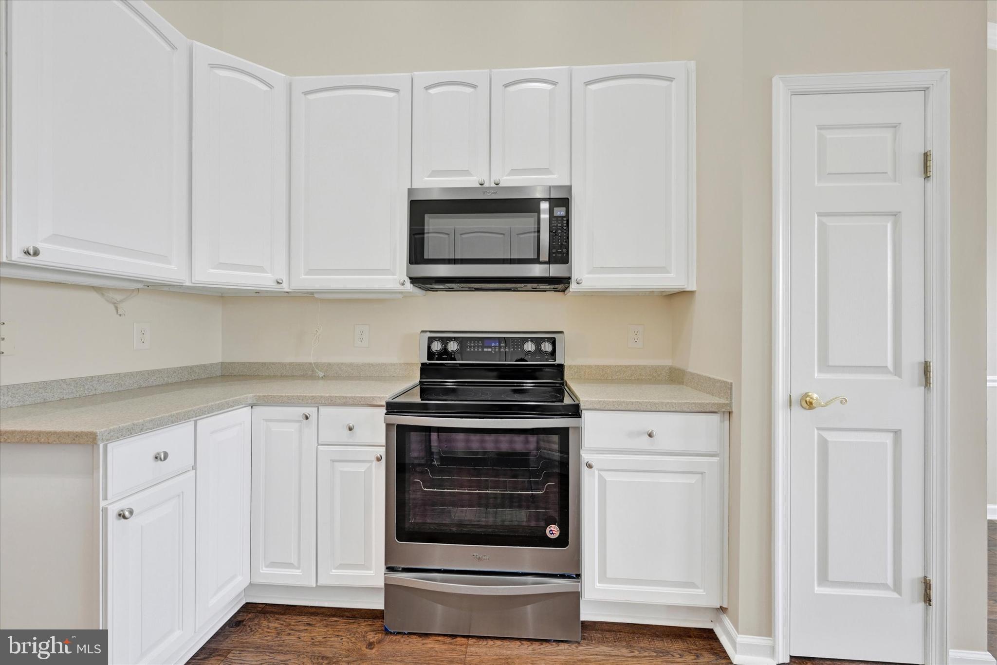 WINDSOR AT PERRY HALL FARMS - Residential