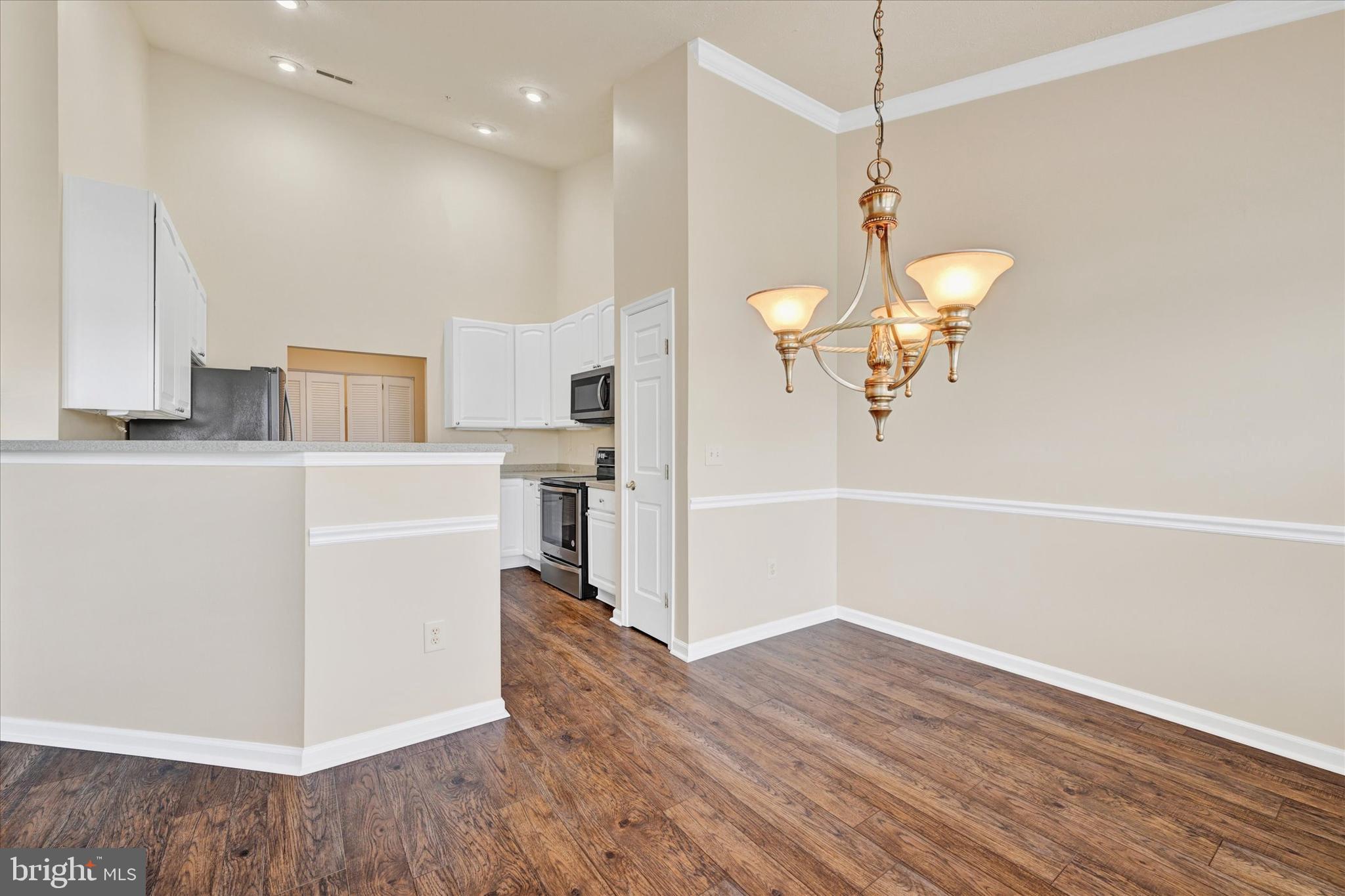 WINDSOR AT PERRY HALL FARMS - Residential