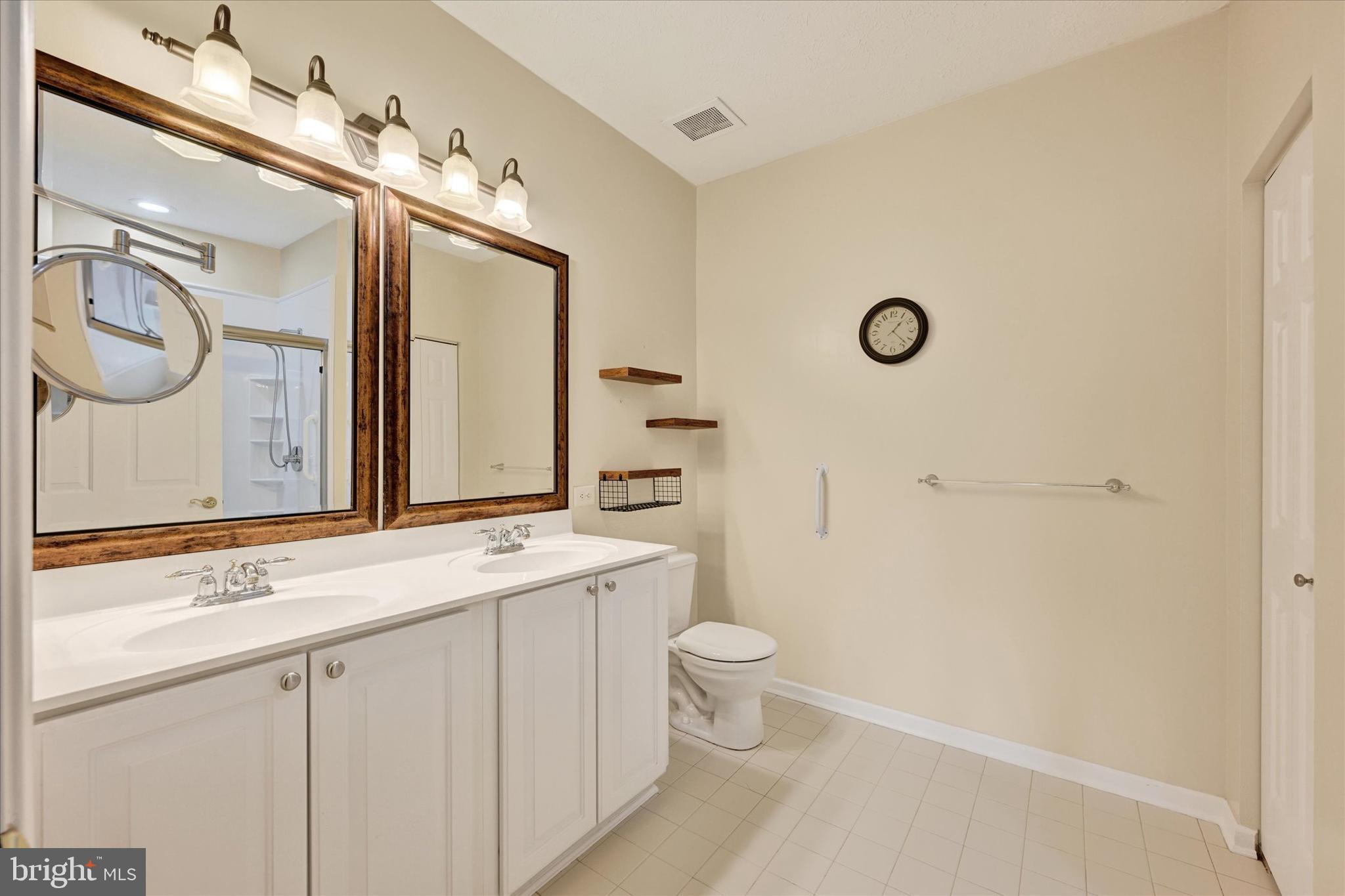 WINDSOR AT PERRY HALL FARMS - Residential