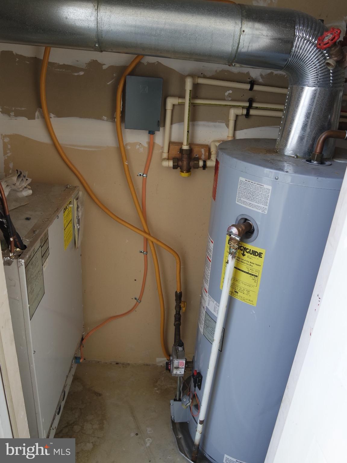 GROVE AT ARLINGTON - Residential Lease