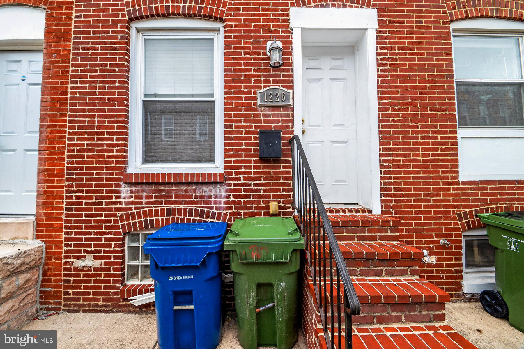 1226 GLYNDON AVENUE