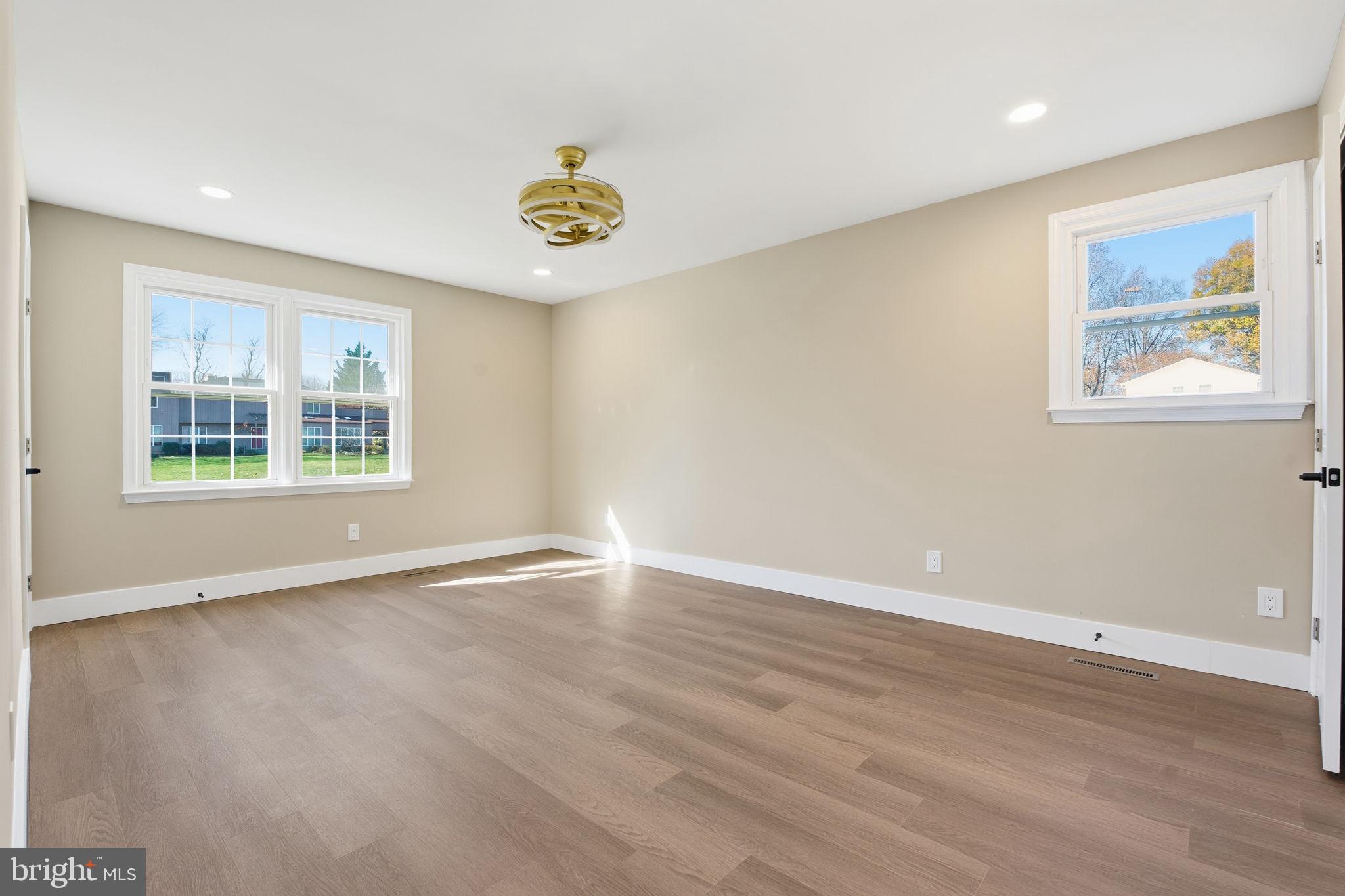 WAYSIDE ESTATES - Residential