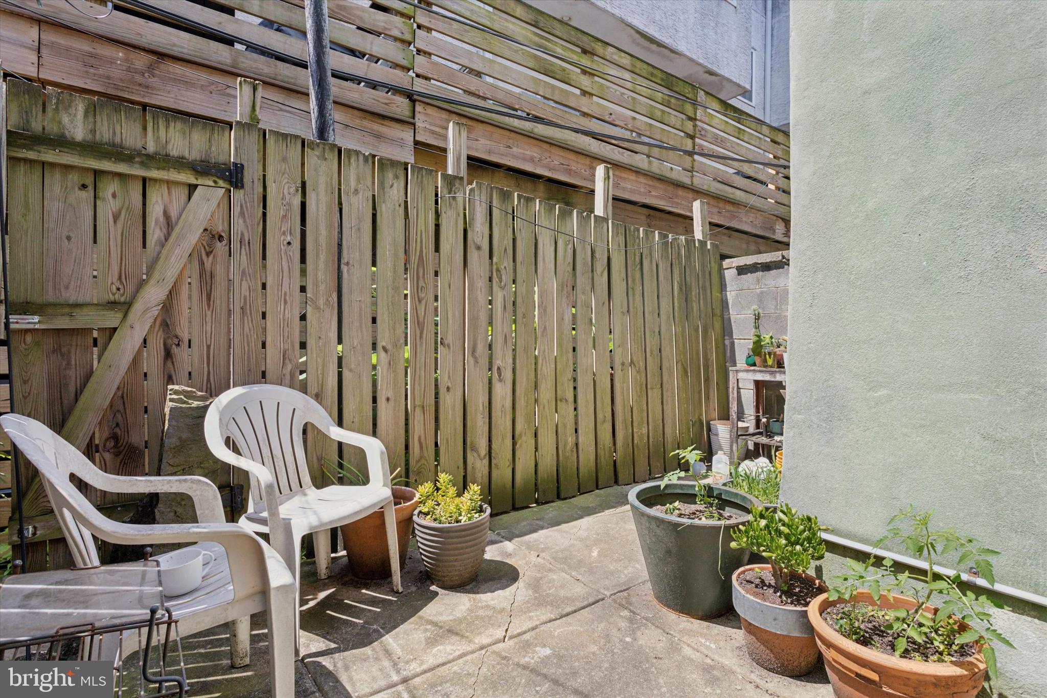 PASSYUNK SQUARE - Residential Income