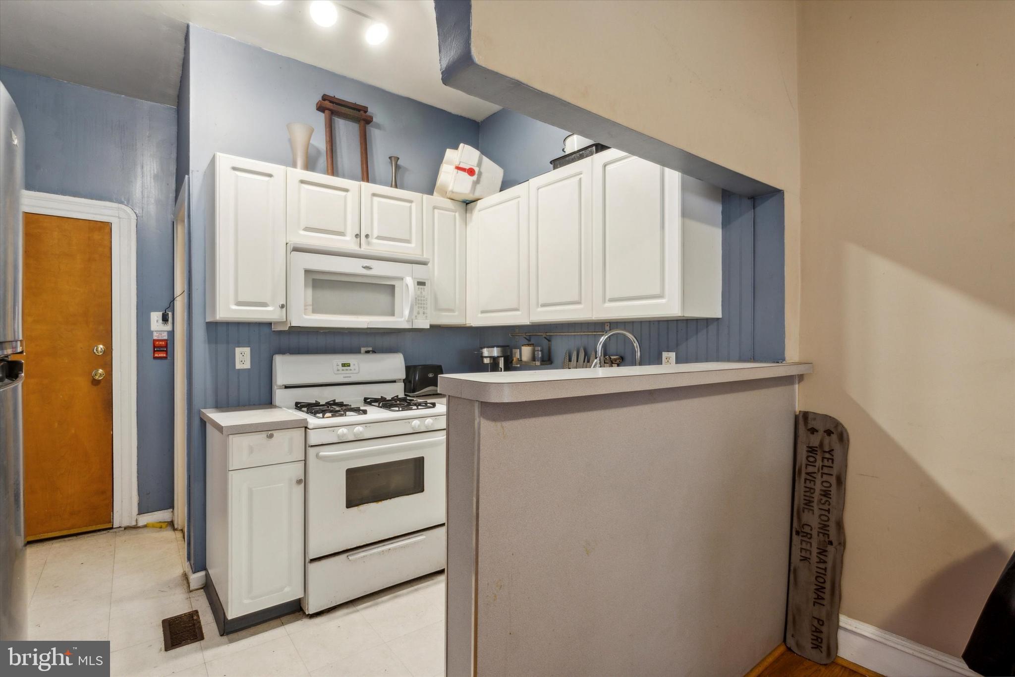 PASSYUNK SQUARE - Residential Income