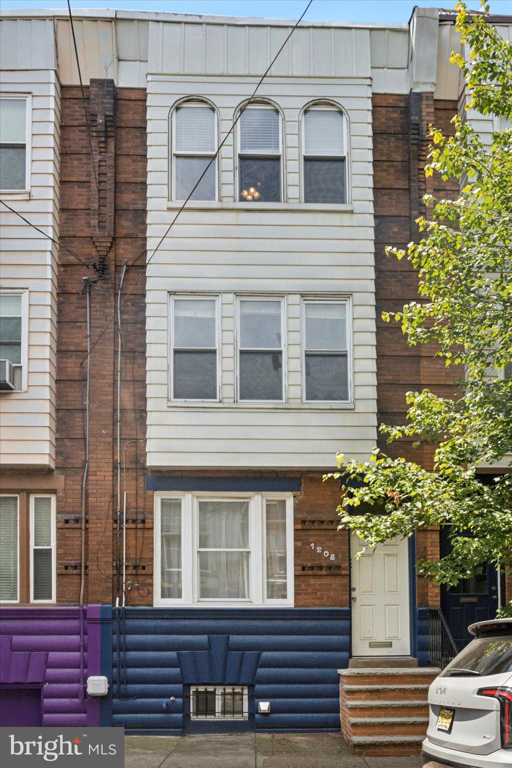 PASSYUNK SQUARE - Residential Income