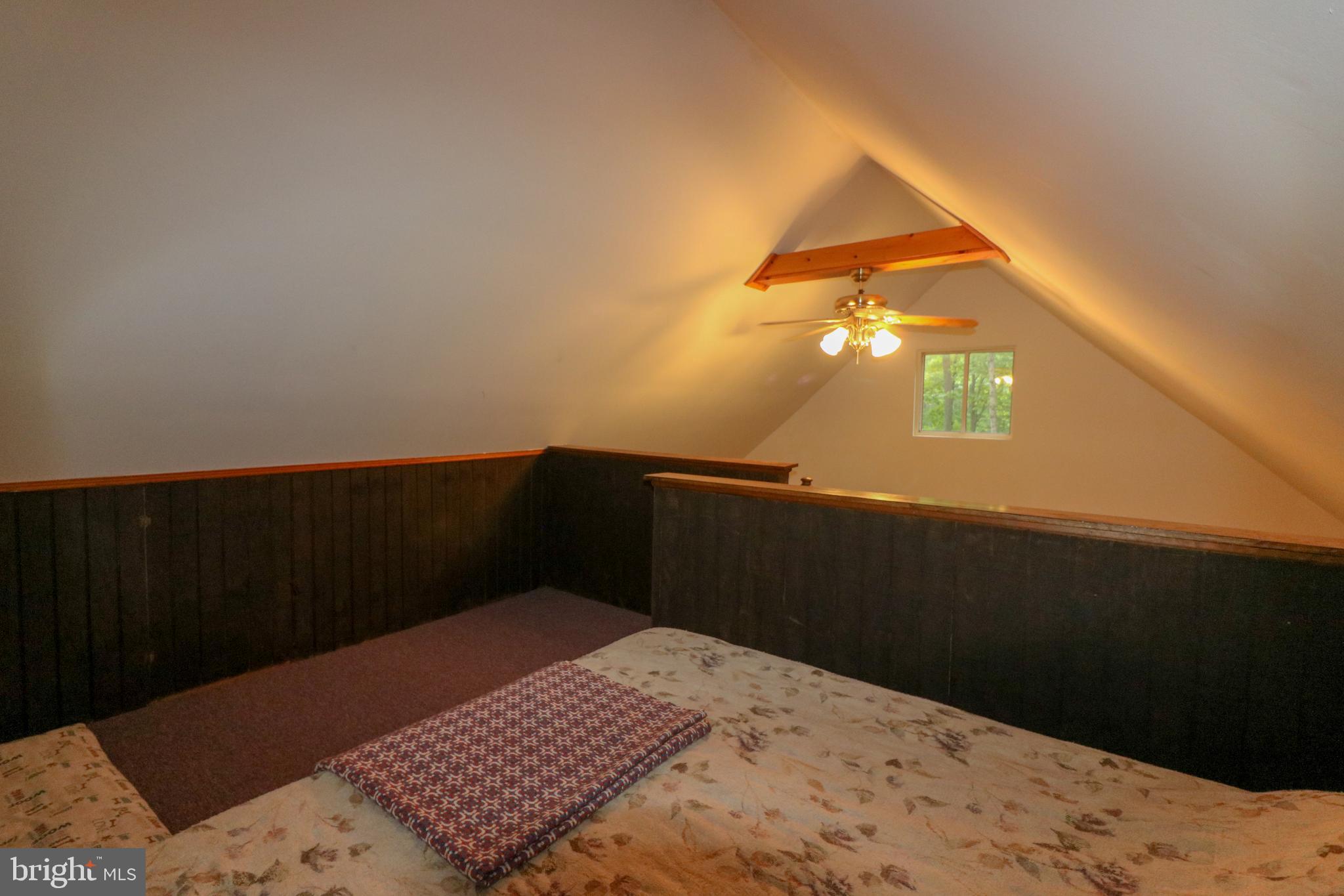 SHORT MOUNTAIN VILLAGE - Residential