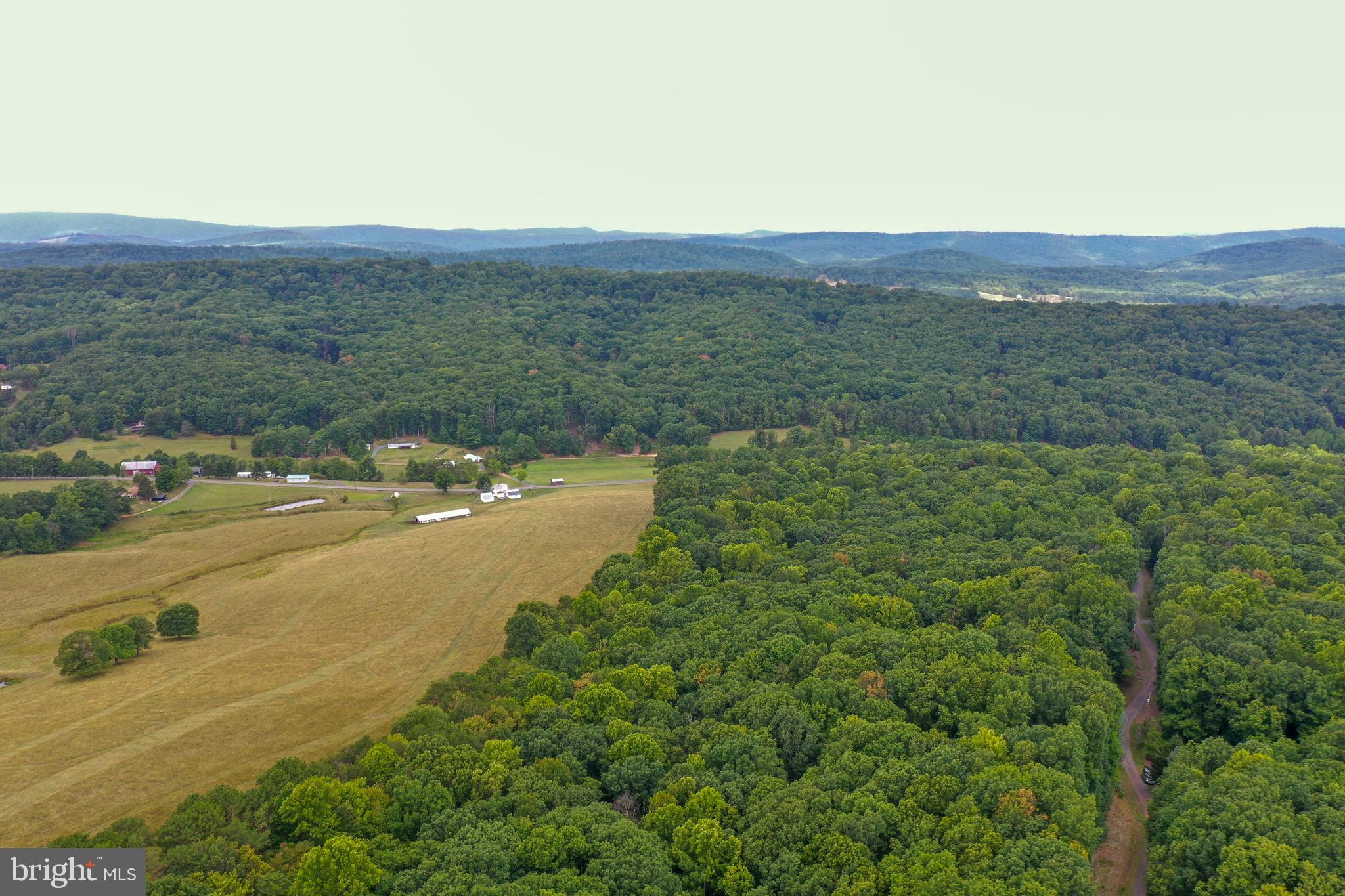 SHORT MOUNTAIN VILLAGE - Residential