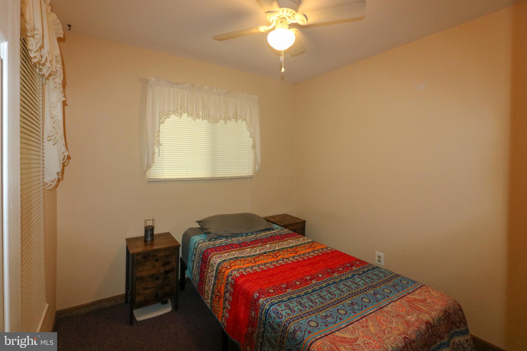 SHORT MOUNTAIN VILLAGE - Residential