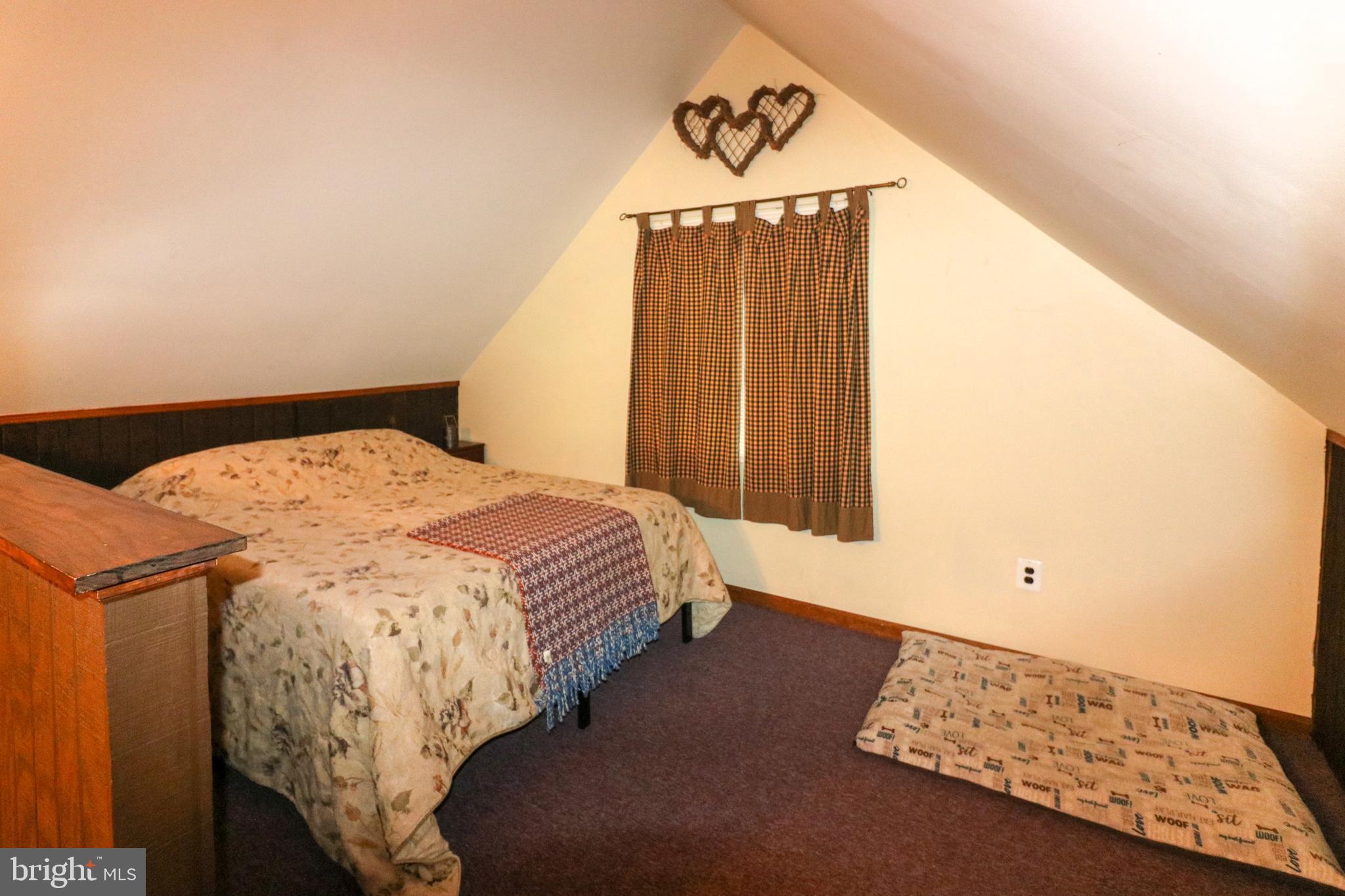 SHORT MOUNTAIN VILLAGE - Residential