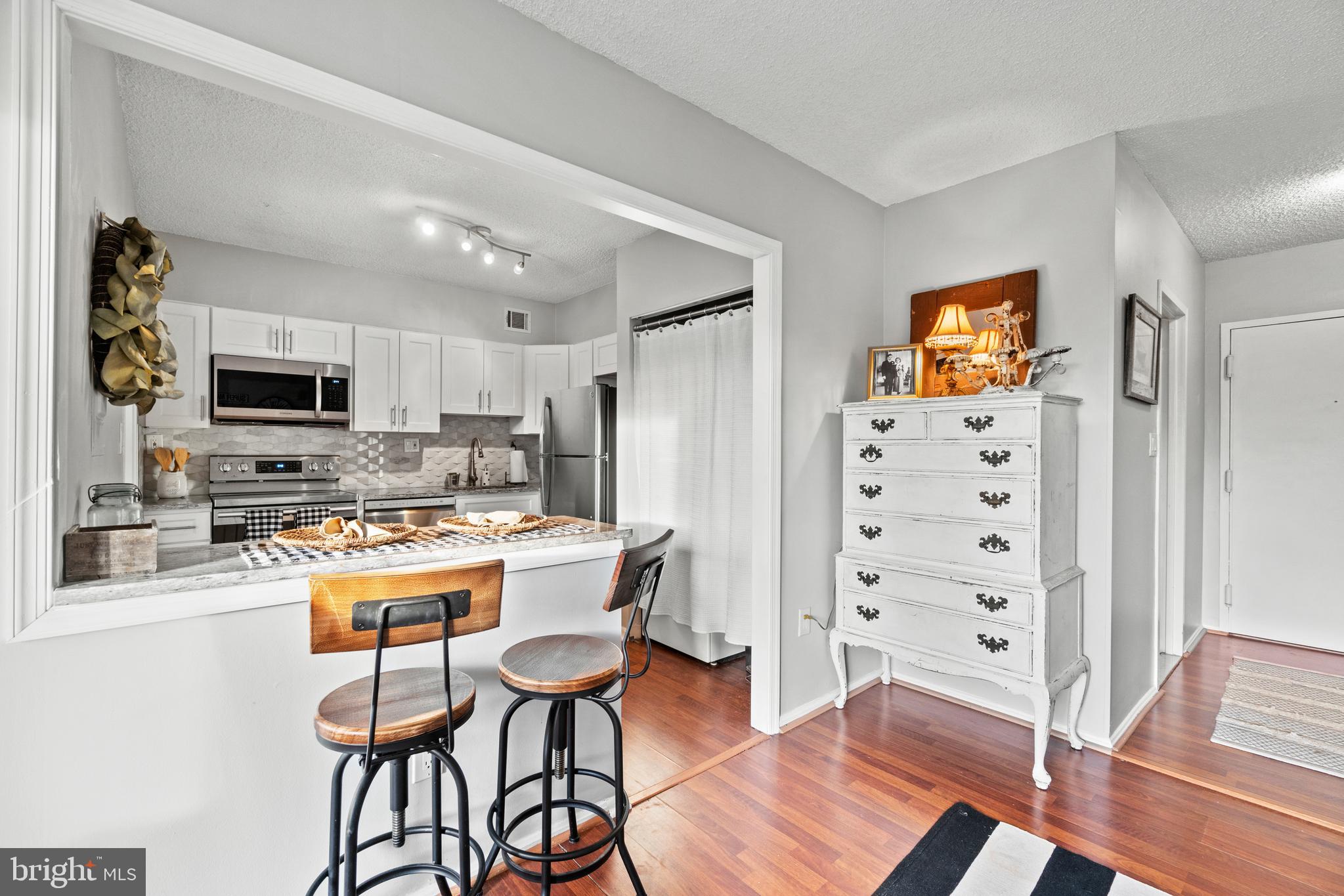 PLACE ONE - Residential