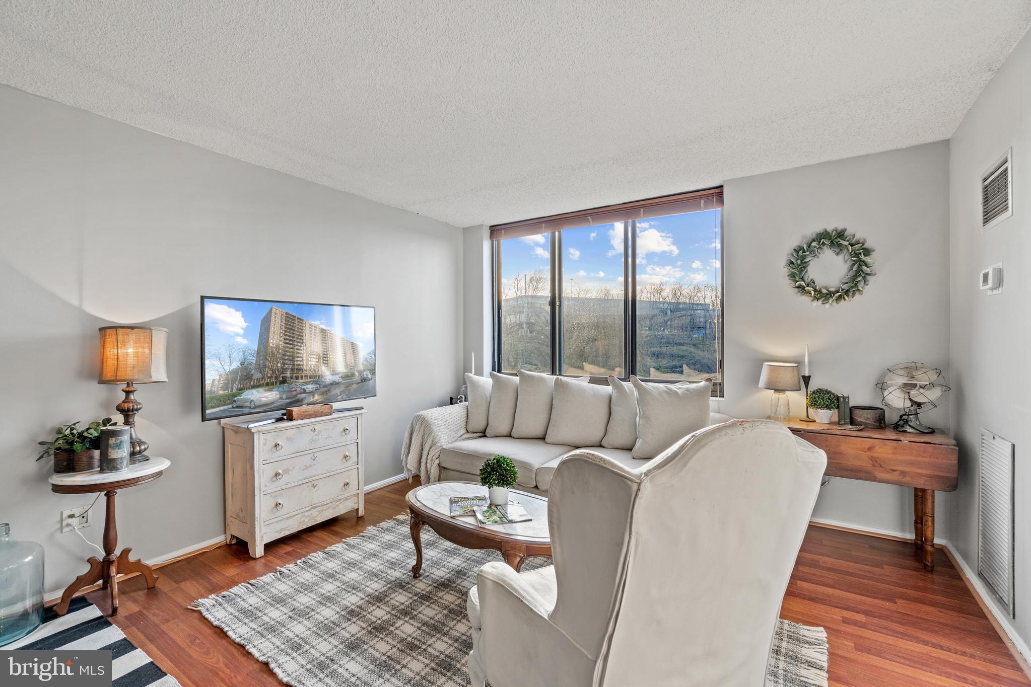 PLACE ONE - Residential