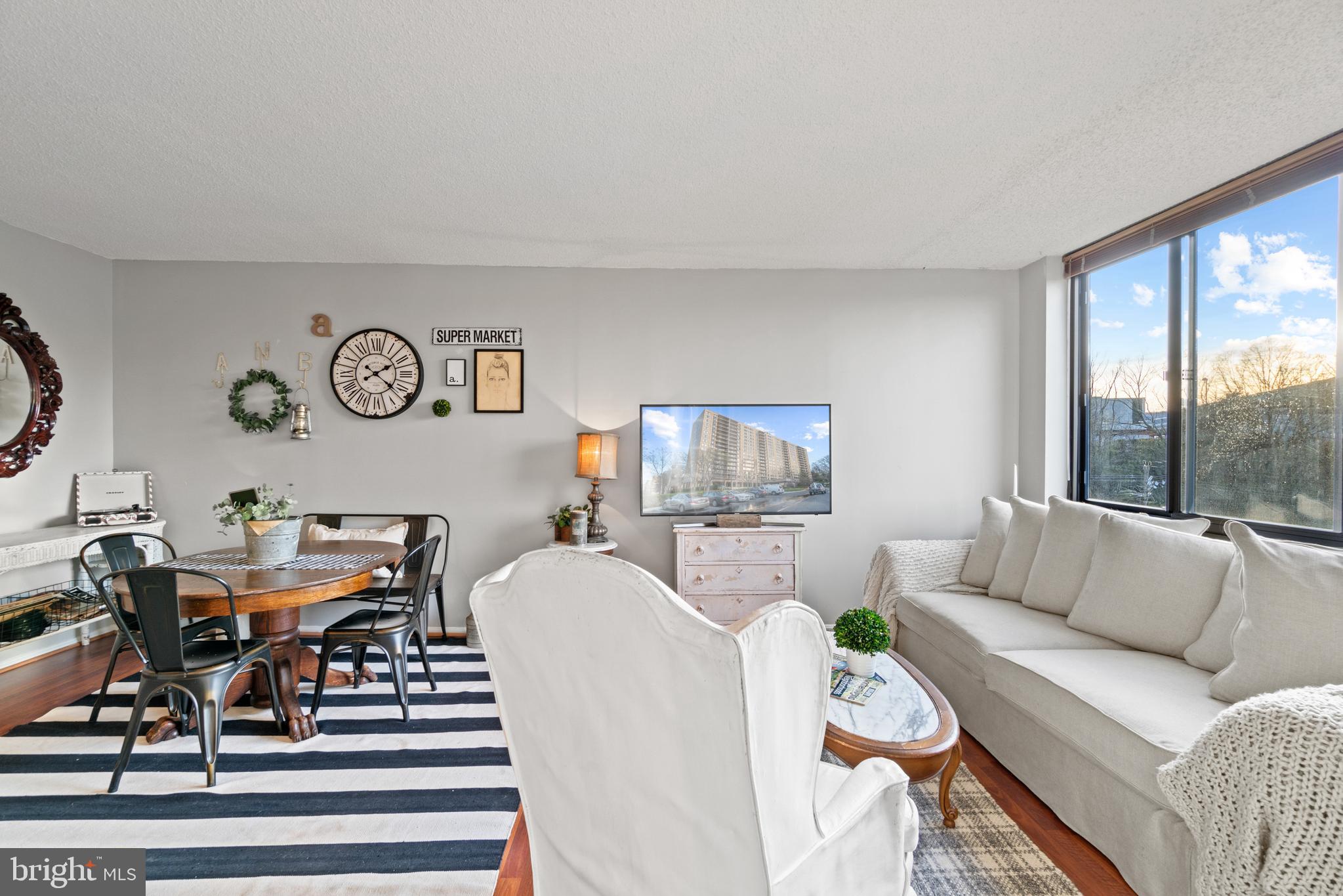 PLACE ONE - Residential