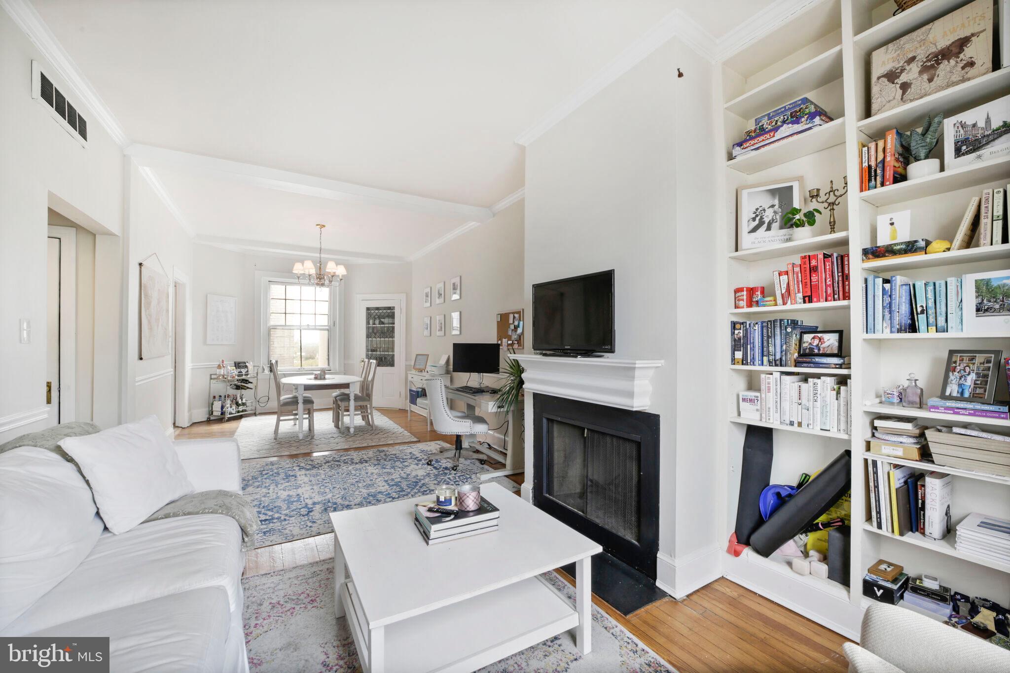 3014 DENT PLACE NW 42E