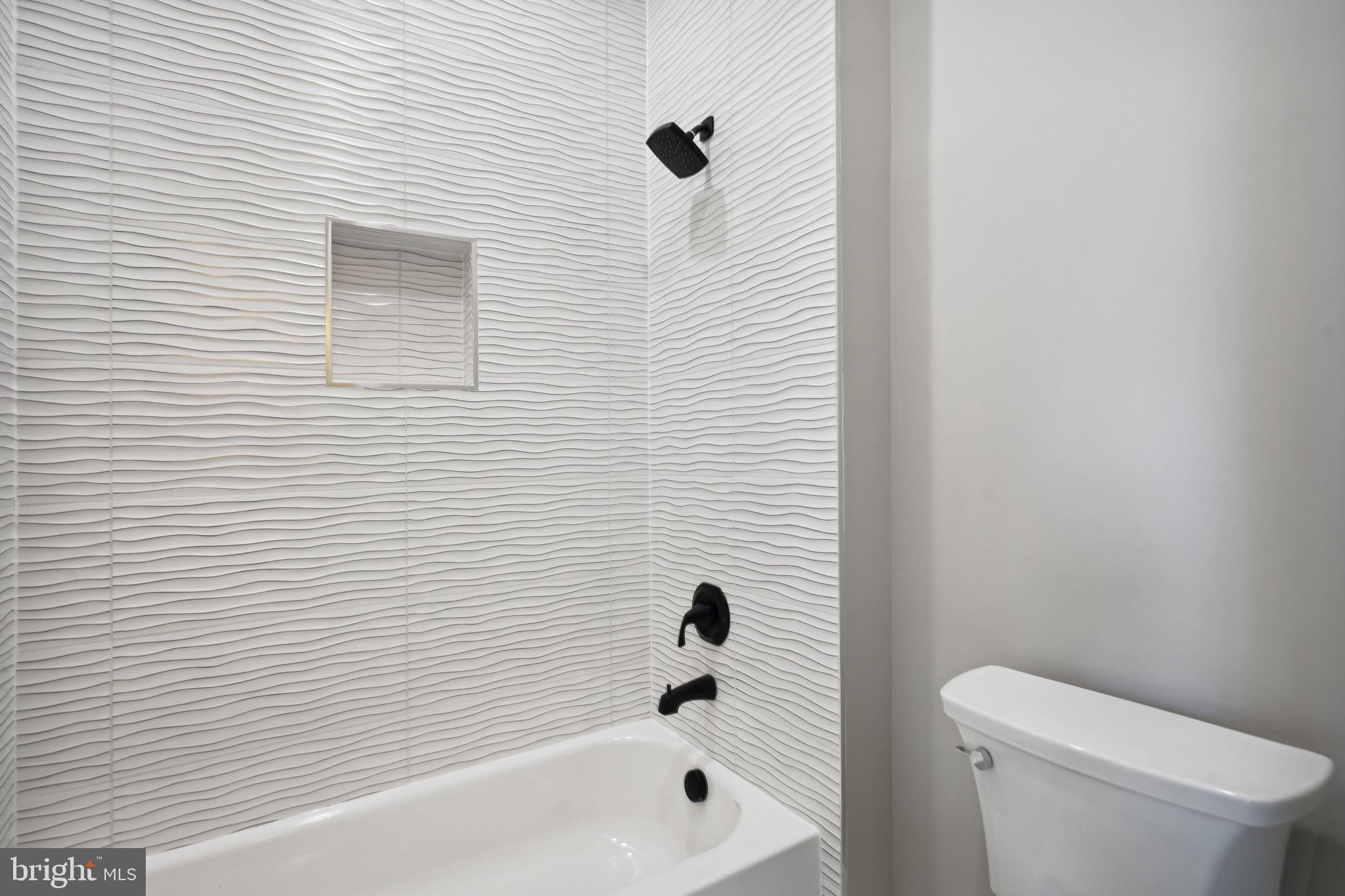 ROCK ISLAND LANDING - Residential