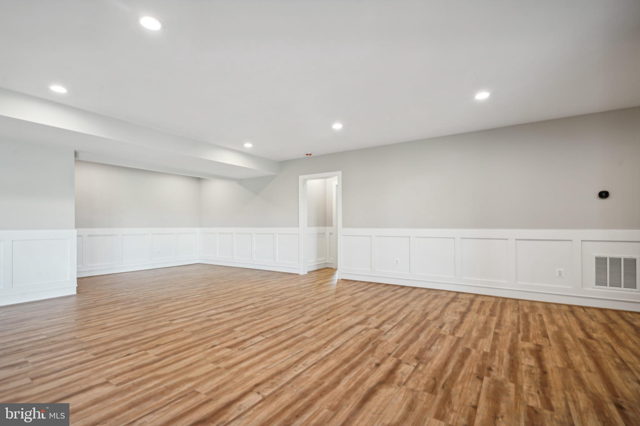 ROCK ISLAND LANDING - Residential