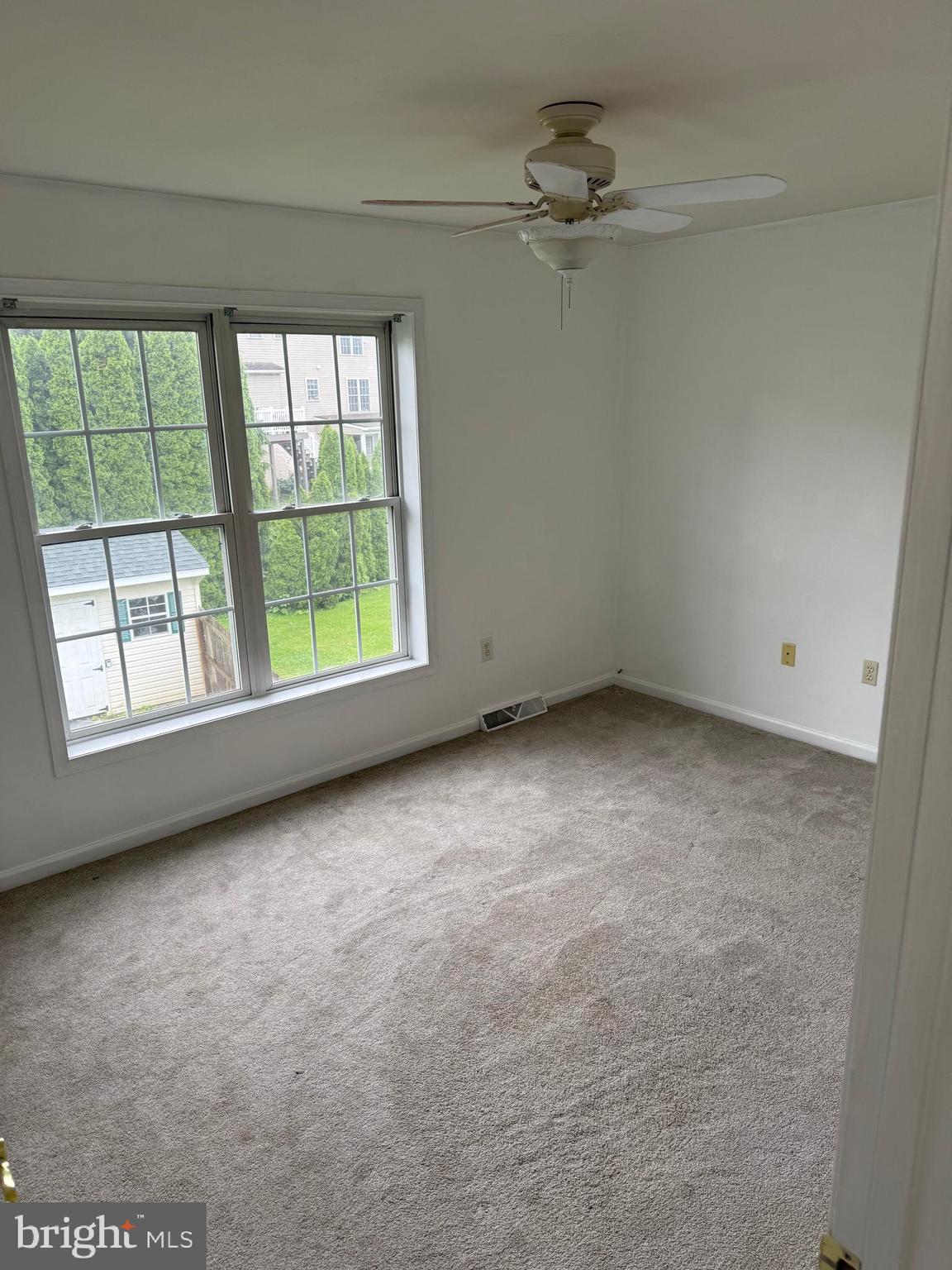 COLUMBIA - Residential