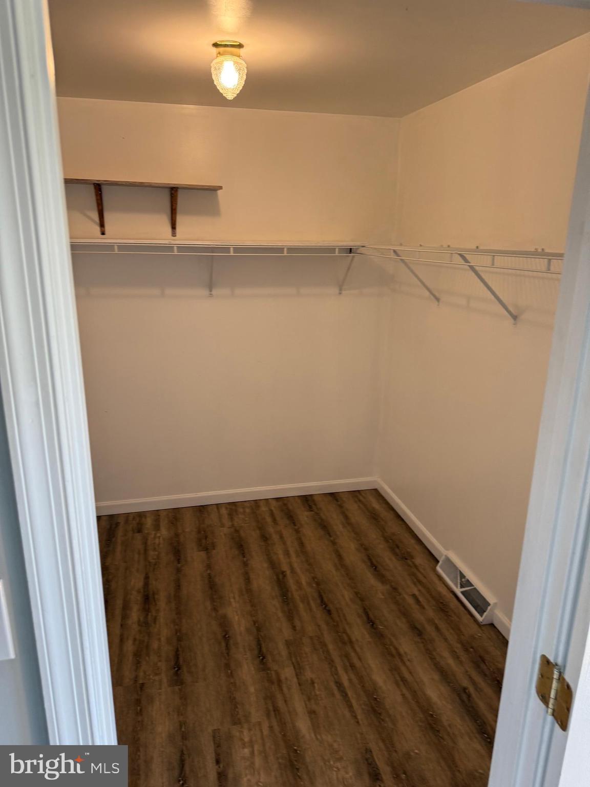 COLUMBIA - Residential