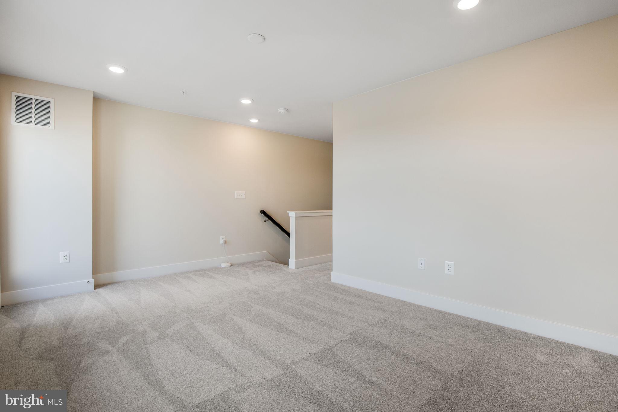 STONEHAVEN - Residential