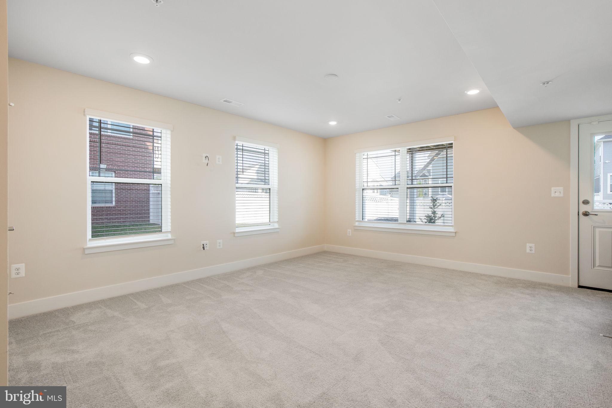 STONEHAVEN - Residential