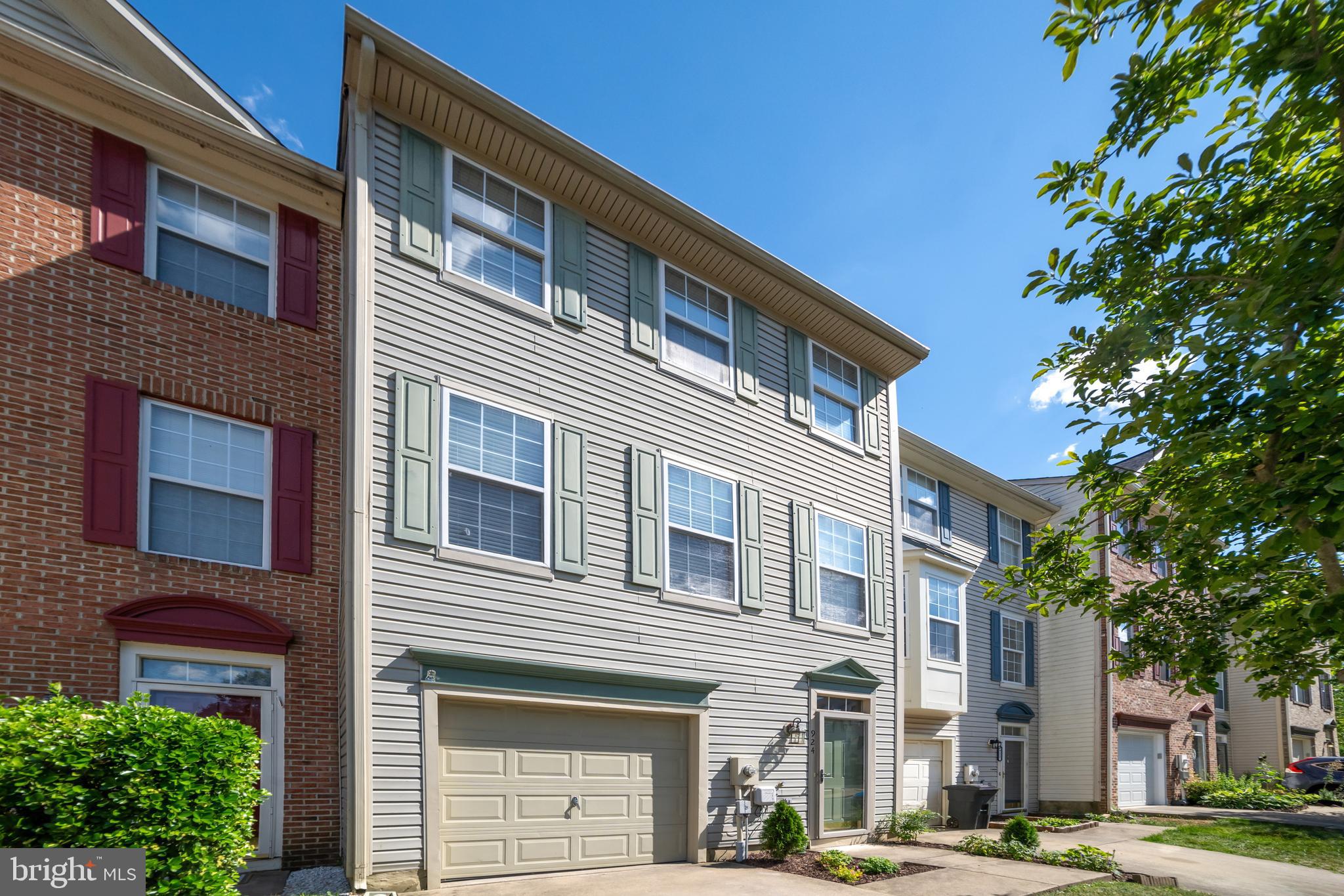 FREDERICKTOWNE VILLAGE - Residential