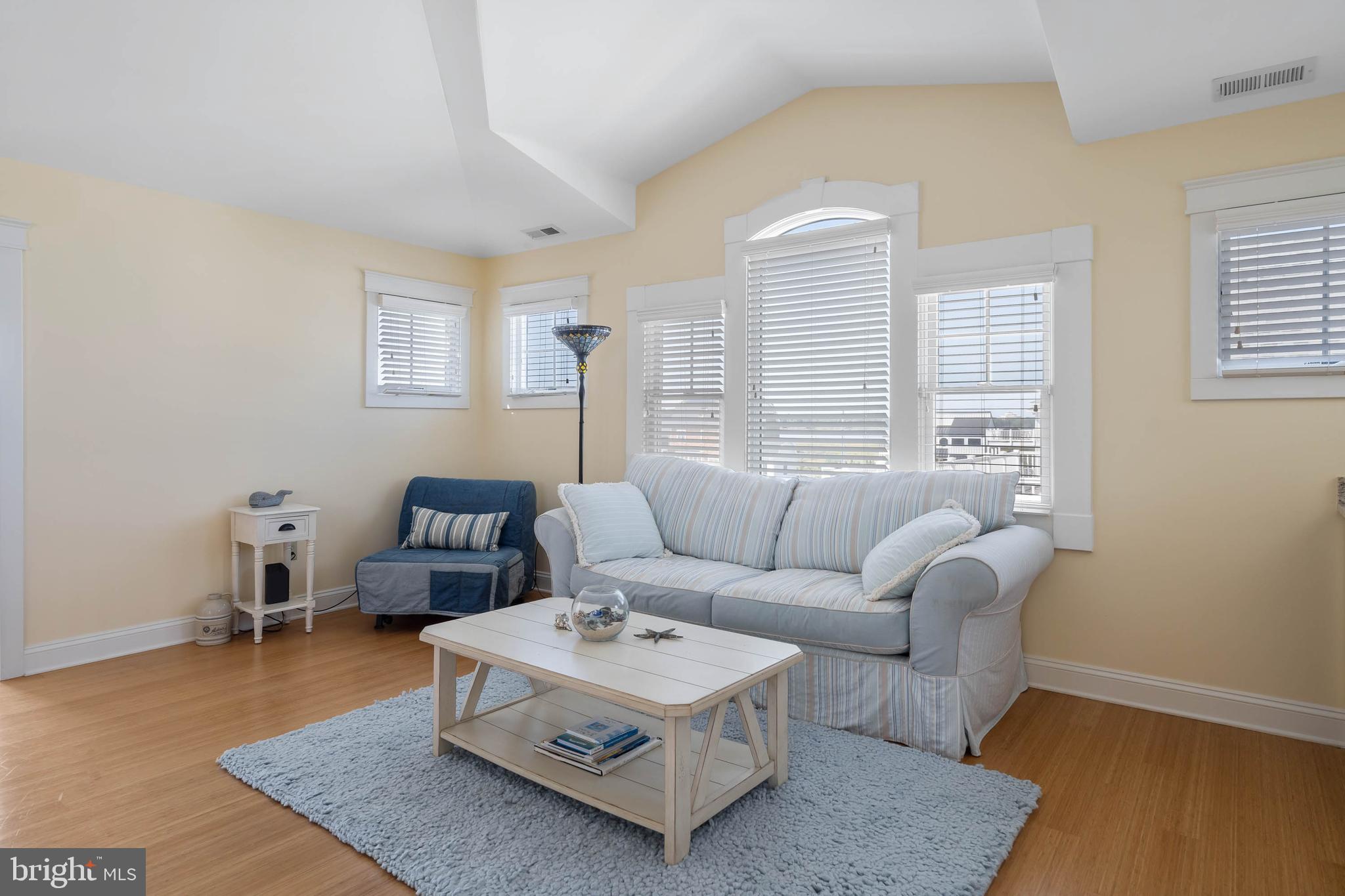 BAY VIEW PARK - Residential