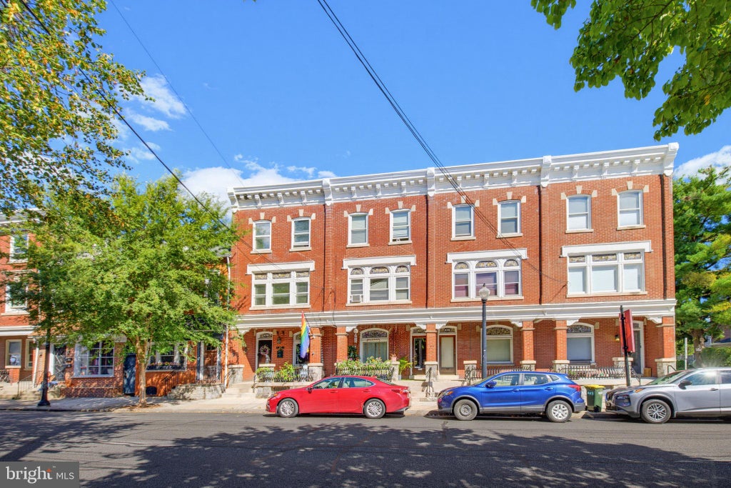 Photo of 437 N Queen Street, LANCASTER, PA 17603 (MLS # PALA2095408)