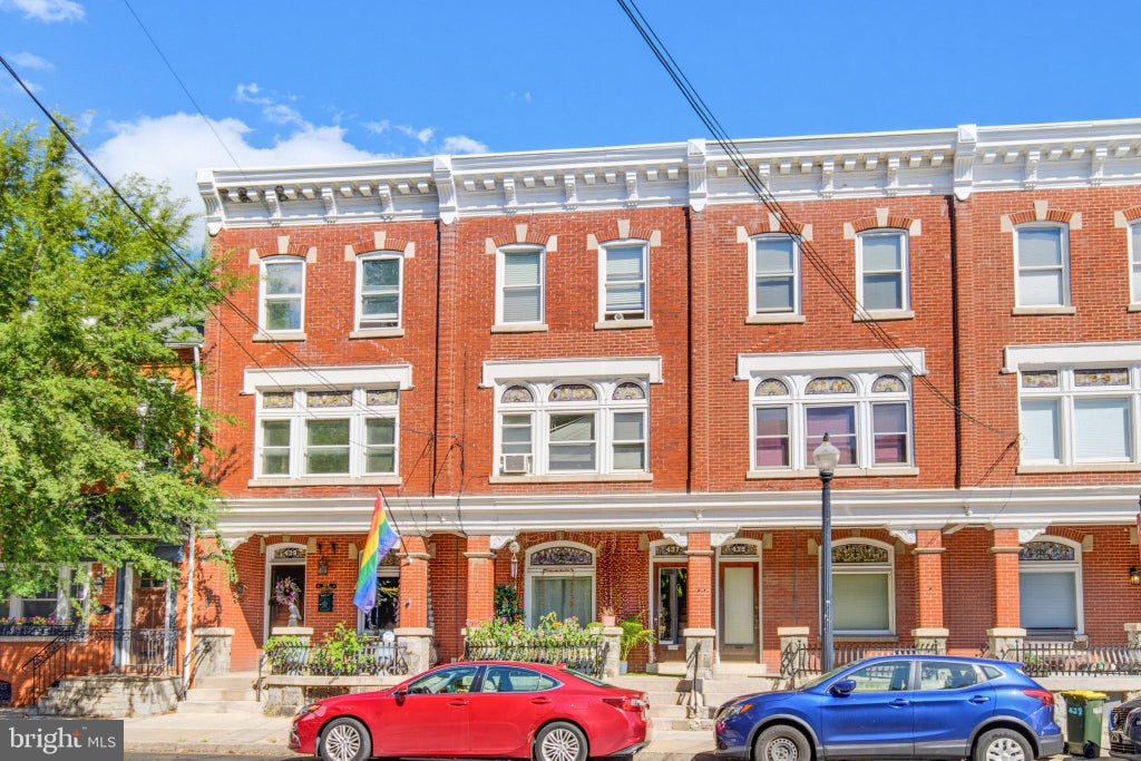 Photo of 437 N Queen Street, LANCASTER, PA 17603 (MLS # PALA2095408)