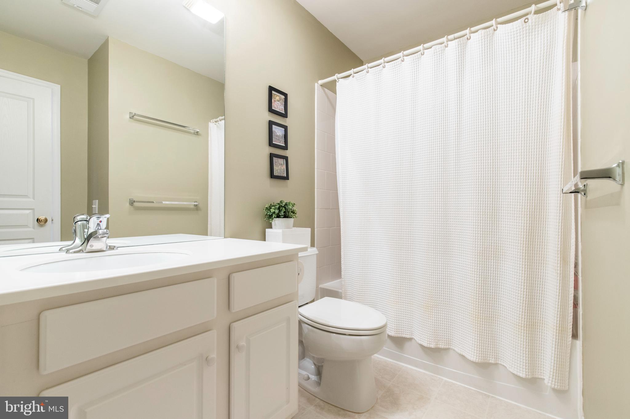 BEDMINSTER SQUARE - Residential Lease