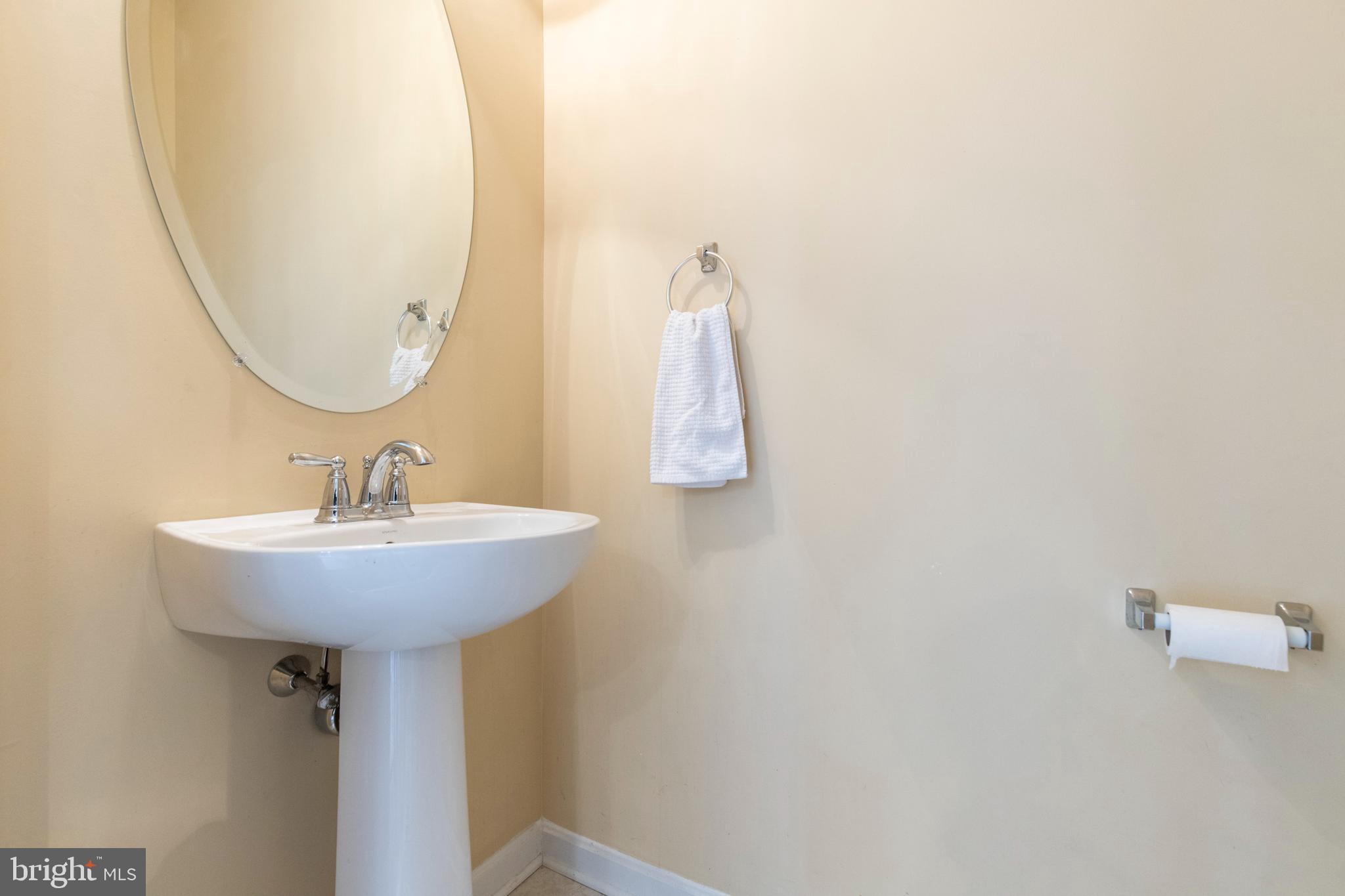 BEDMINSTER SQUARE - Residential Lease