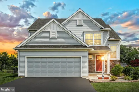 3300 Jodi Lane, Dover, PA MLS: PAYK2082048
