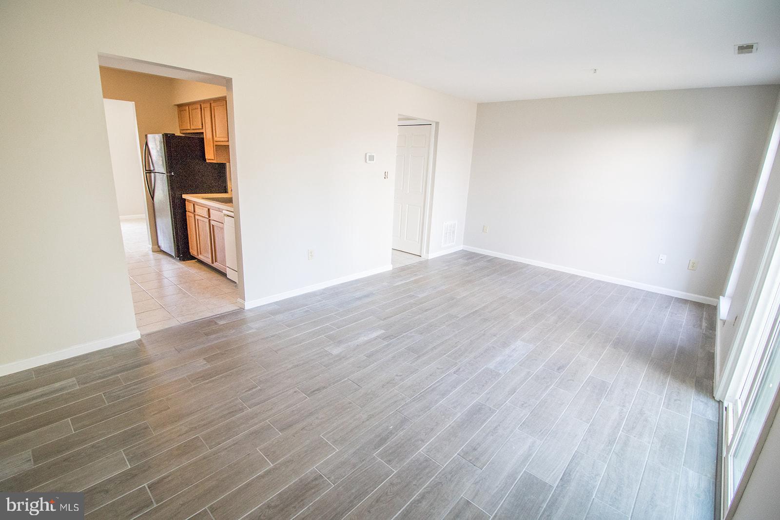 SOUTHGATE CENTER - Residential