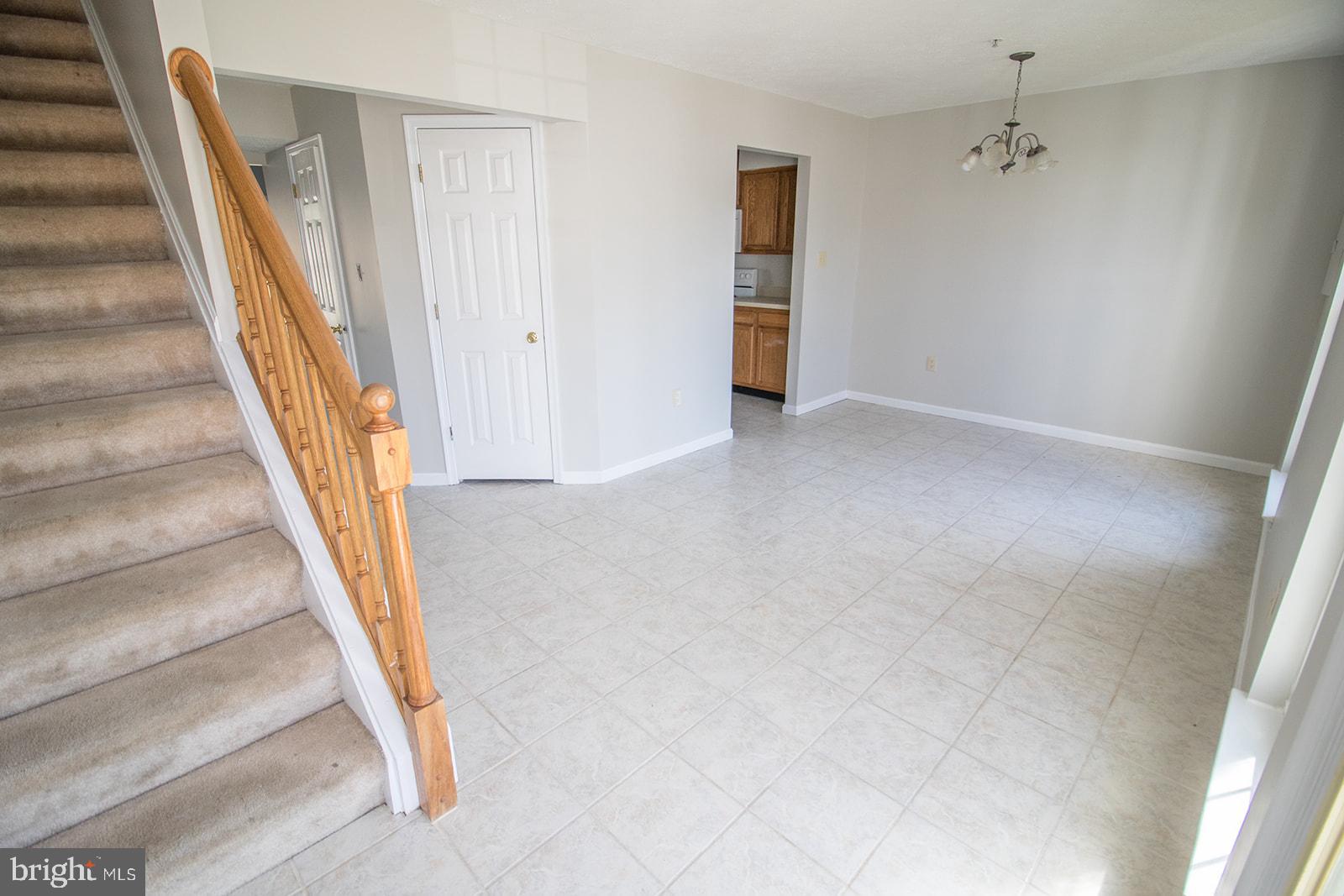 SOUTHGATE CENTER - Residential