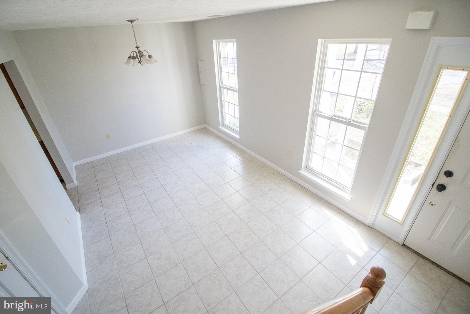 SOUTHGATE CENTER - Residential