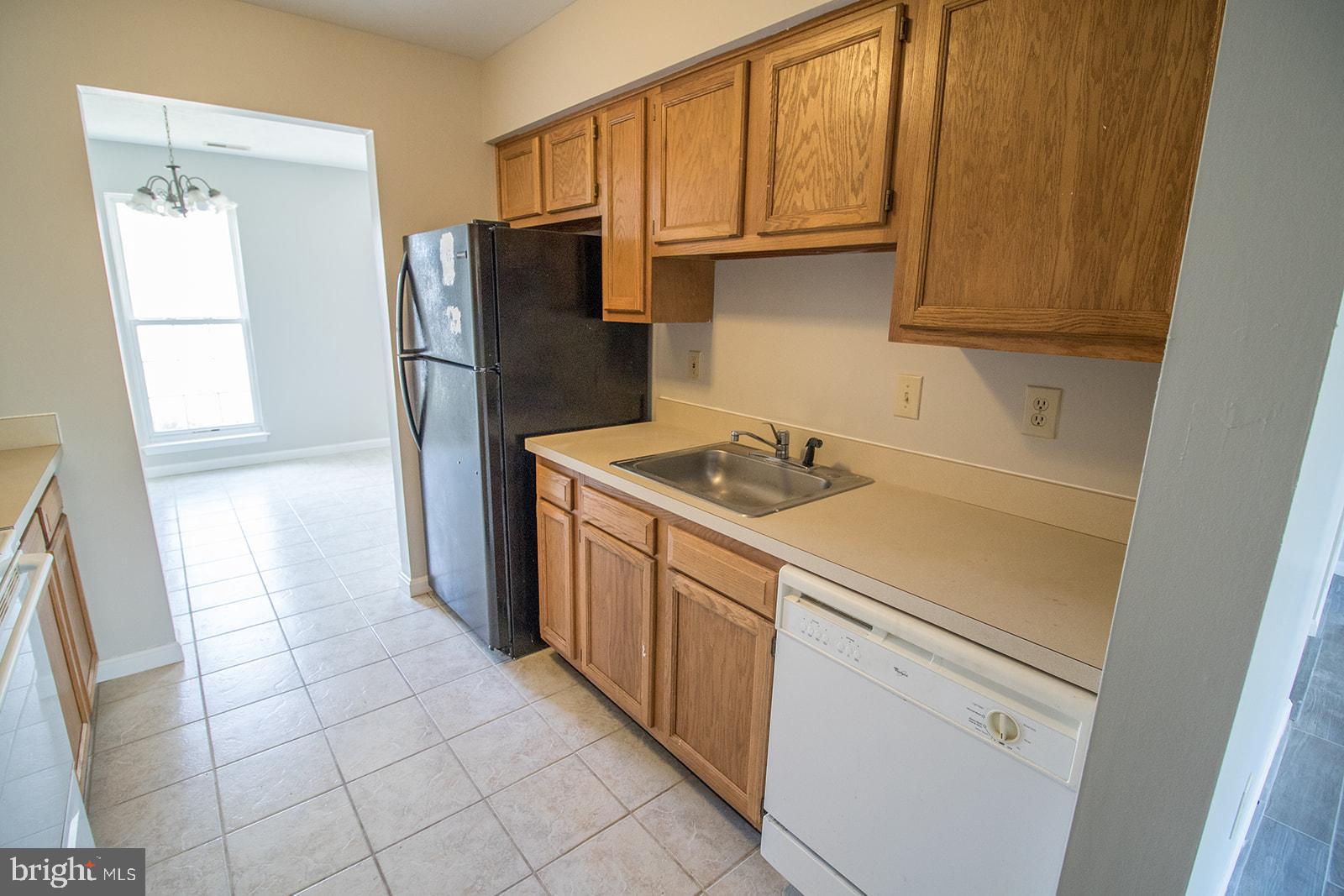 SOUTHGATE CENTER - Residential