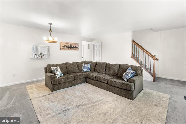 39 CATOCTIN HIGHLANDS CIRCLE