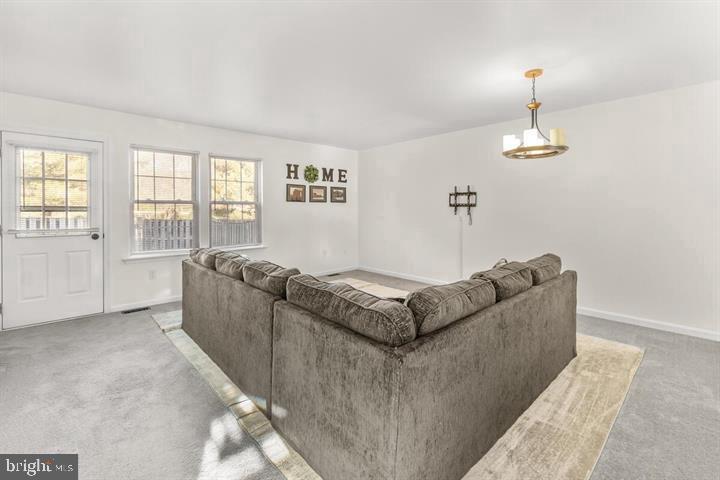39 CATOCTIN HIGHLANDS CIRCLE