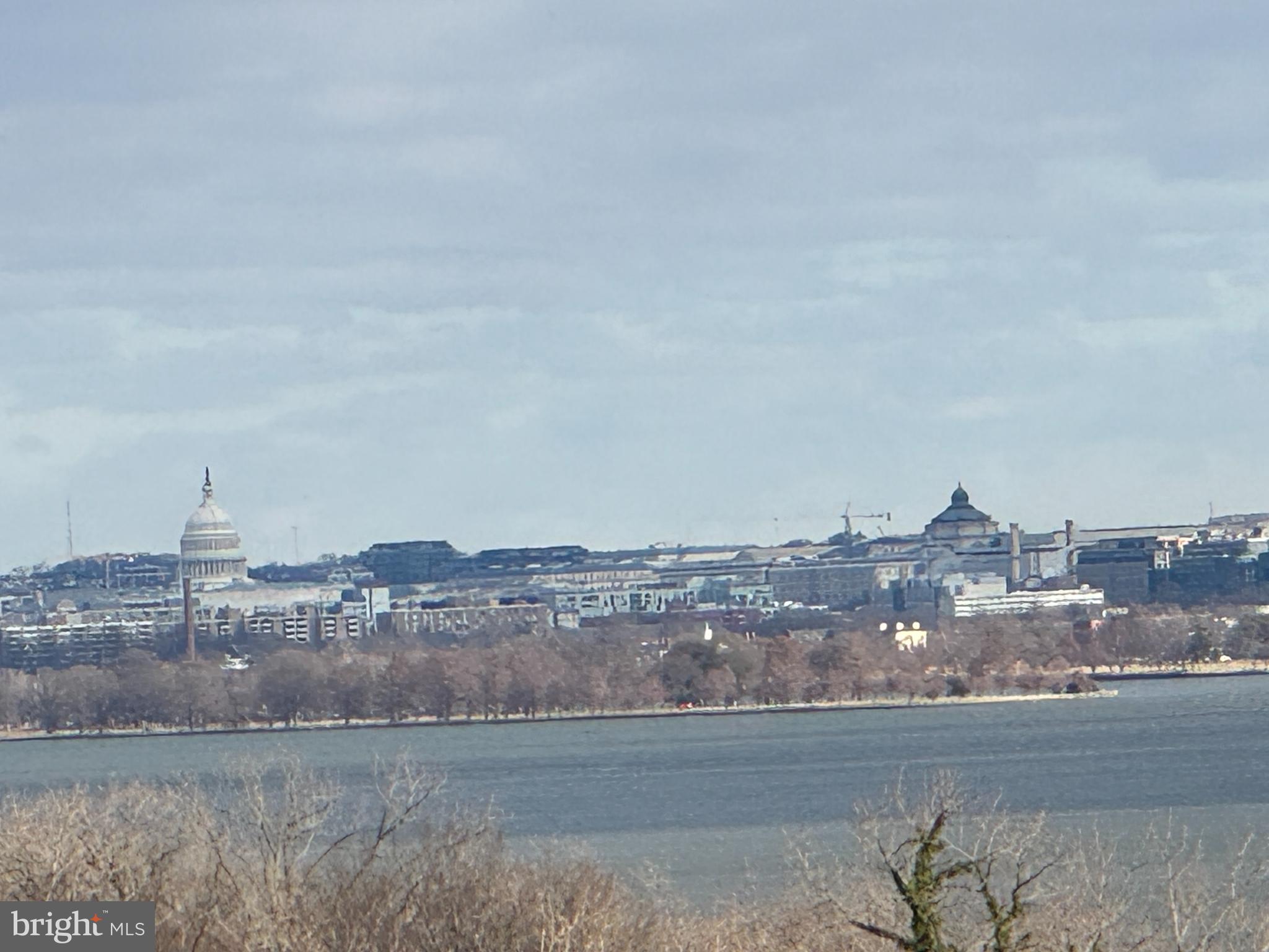 MARINA TOWERS - Residential