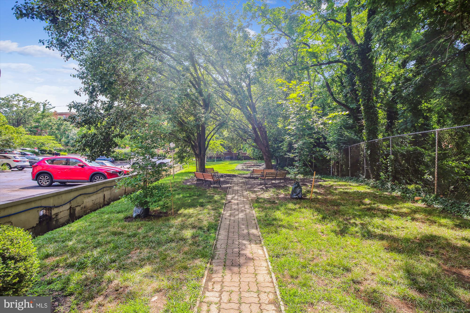 MARINA TOWERS - Residential